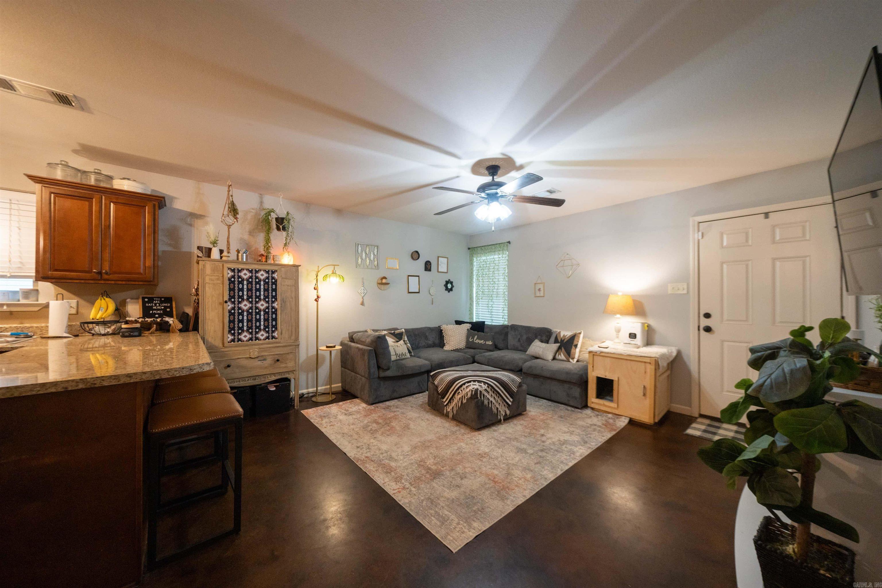 508 N Rose