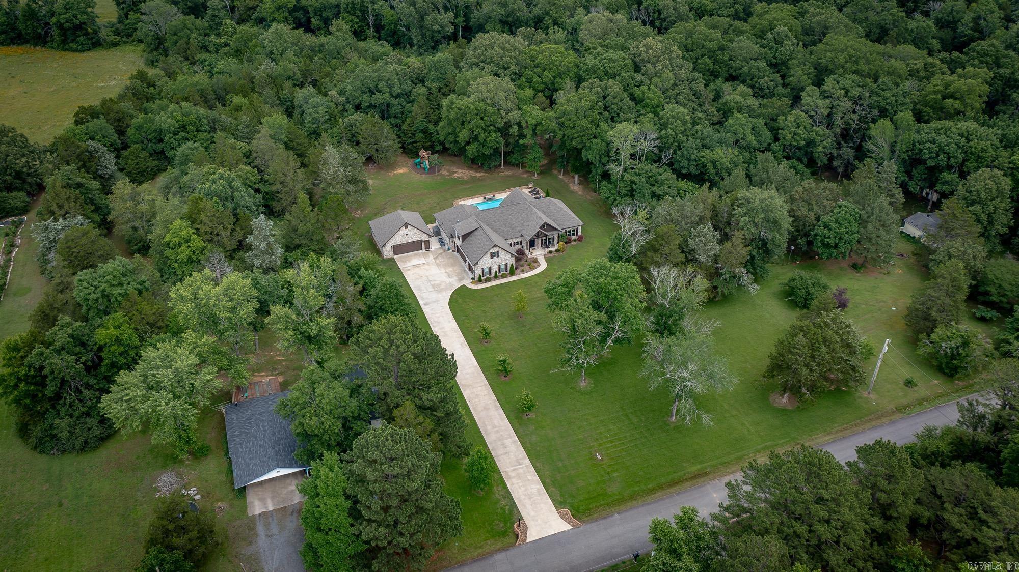 3100 York Ln