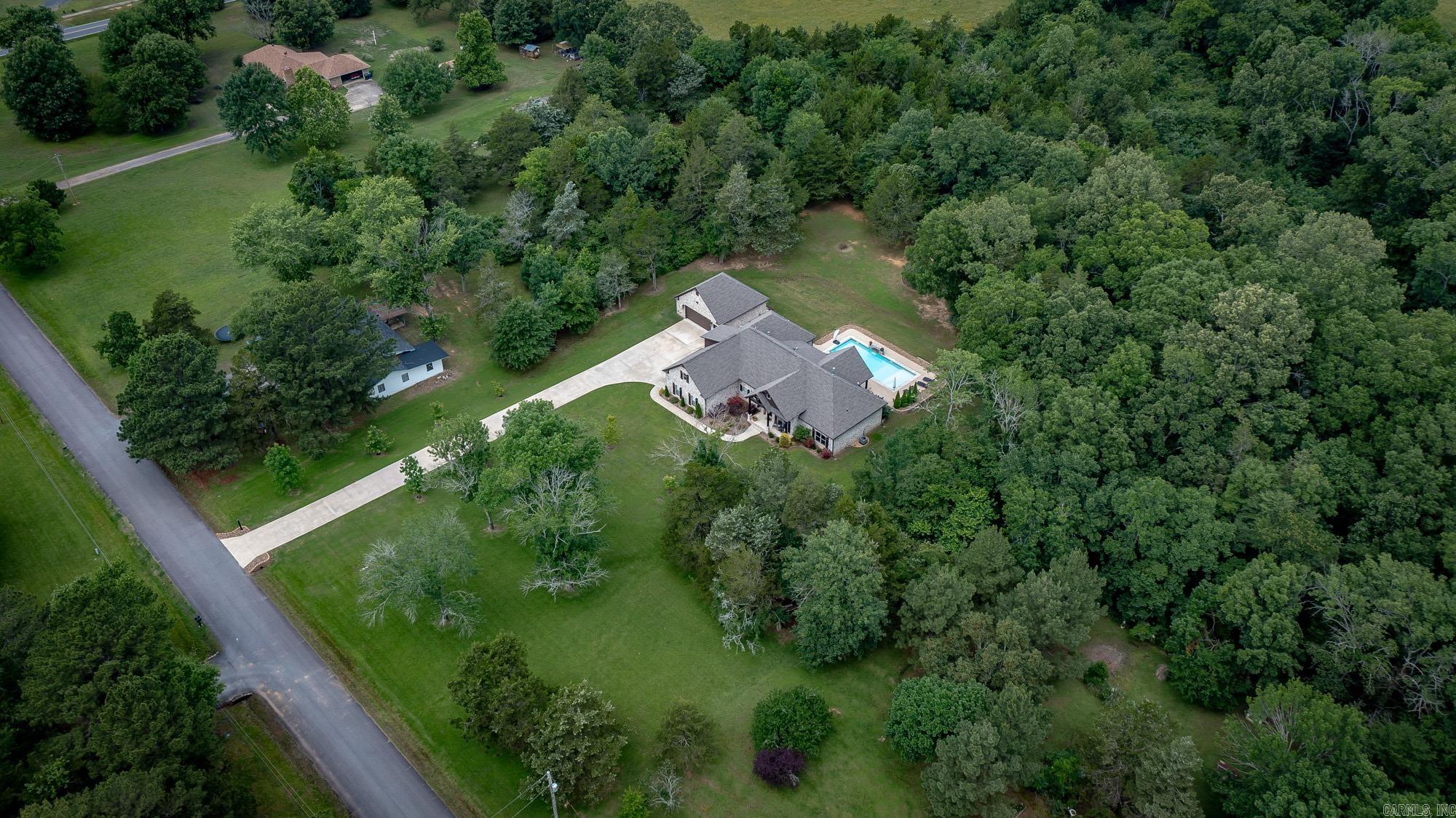 3100 York Ln