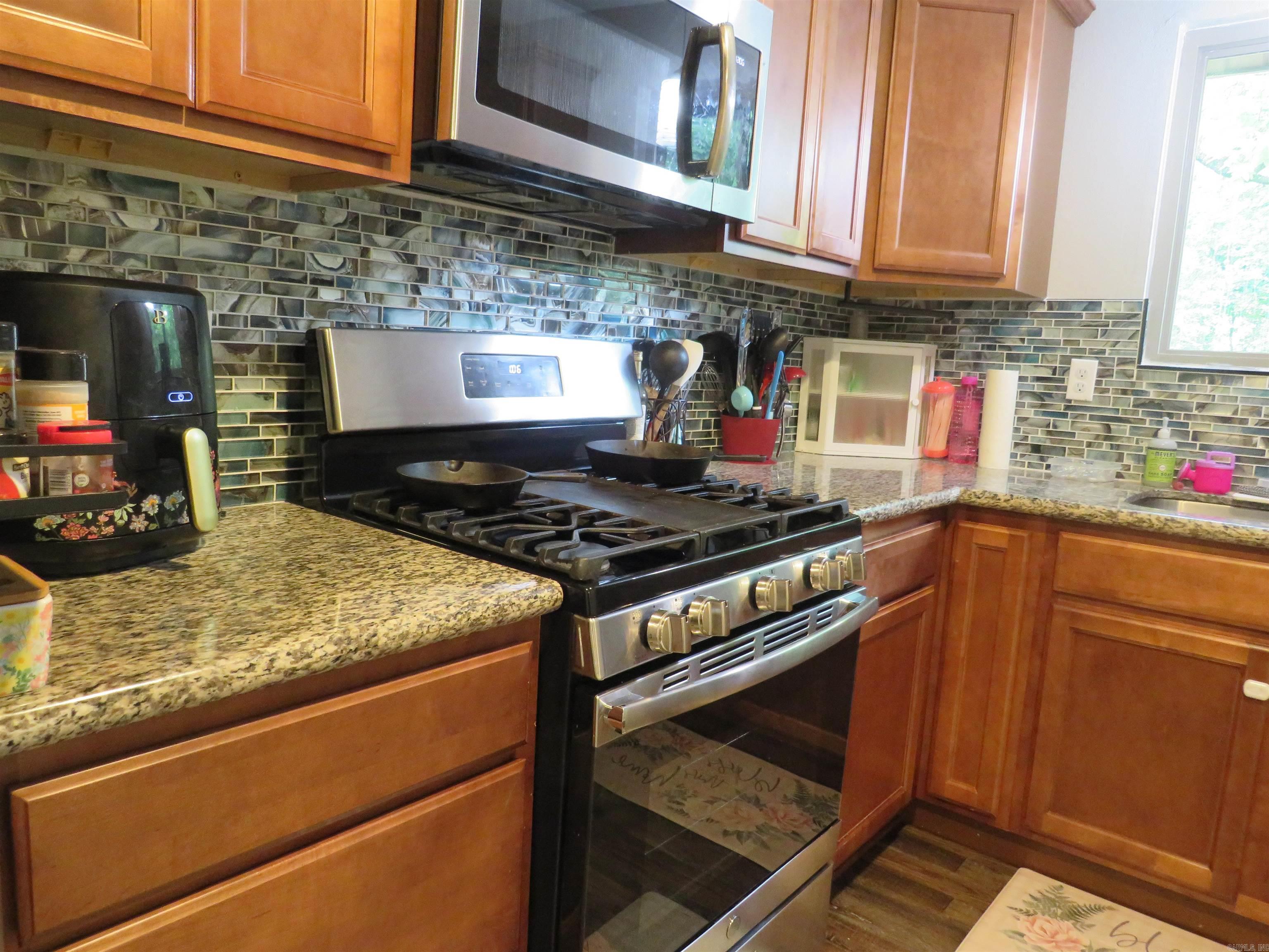 403 W Walnut Street