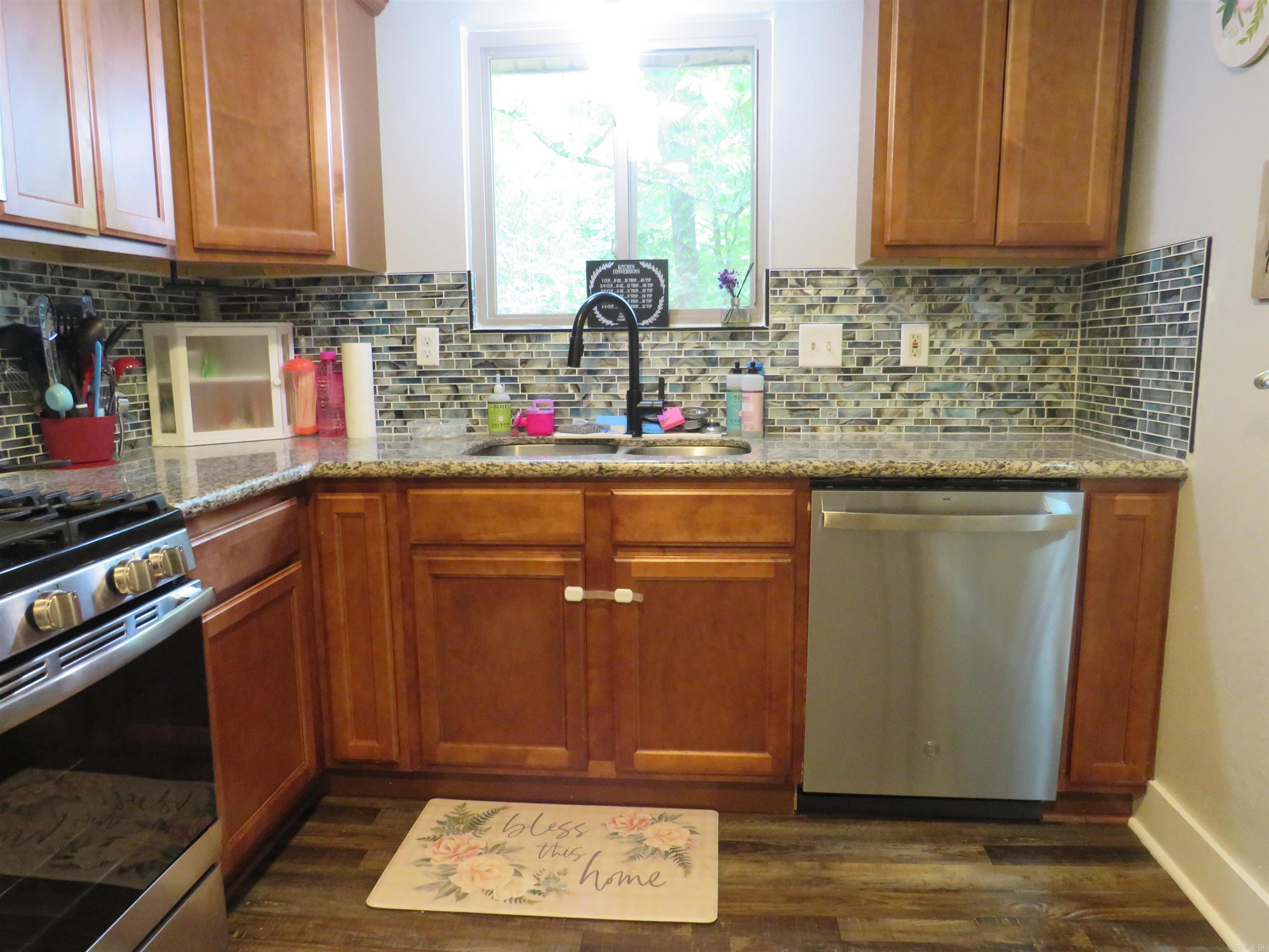 403 W Walnut Street