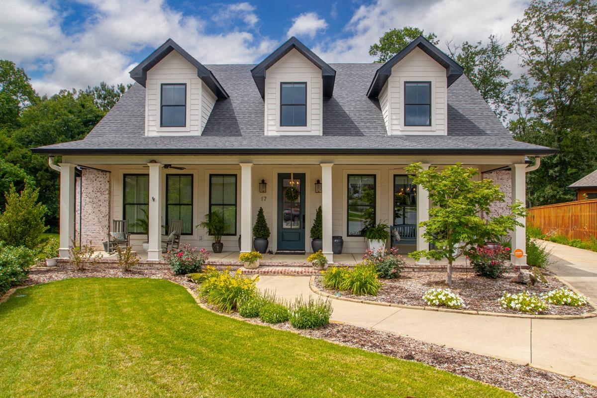 17 Tupelo Court