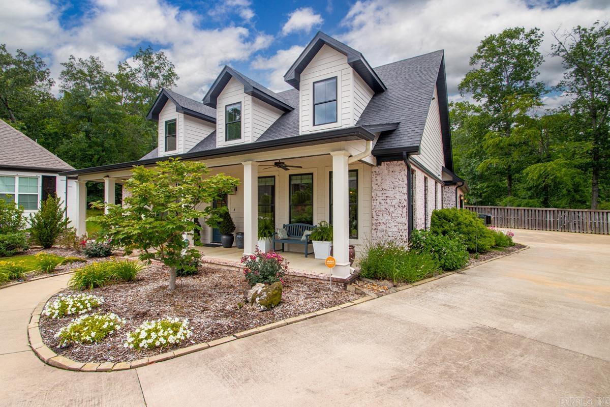 17 Tupelo Court
