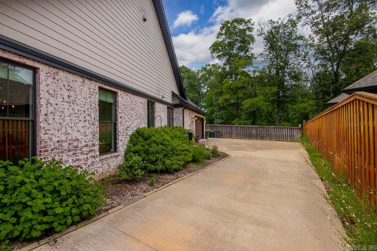 17 Tupelo Court
