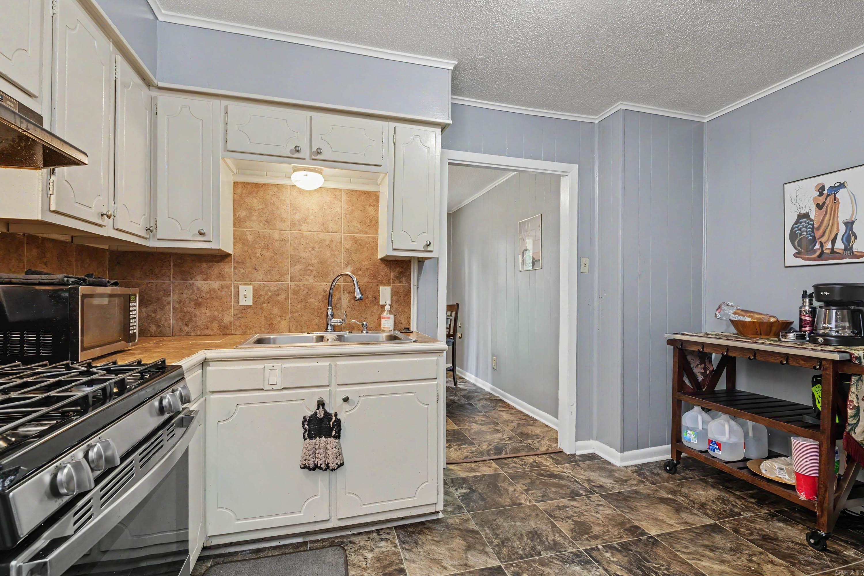 6101 Senate Drive