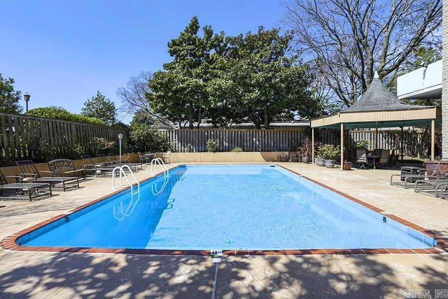 700 E 9th Street 3C