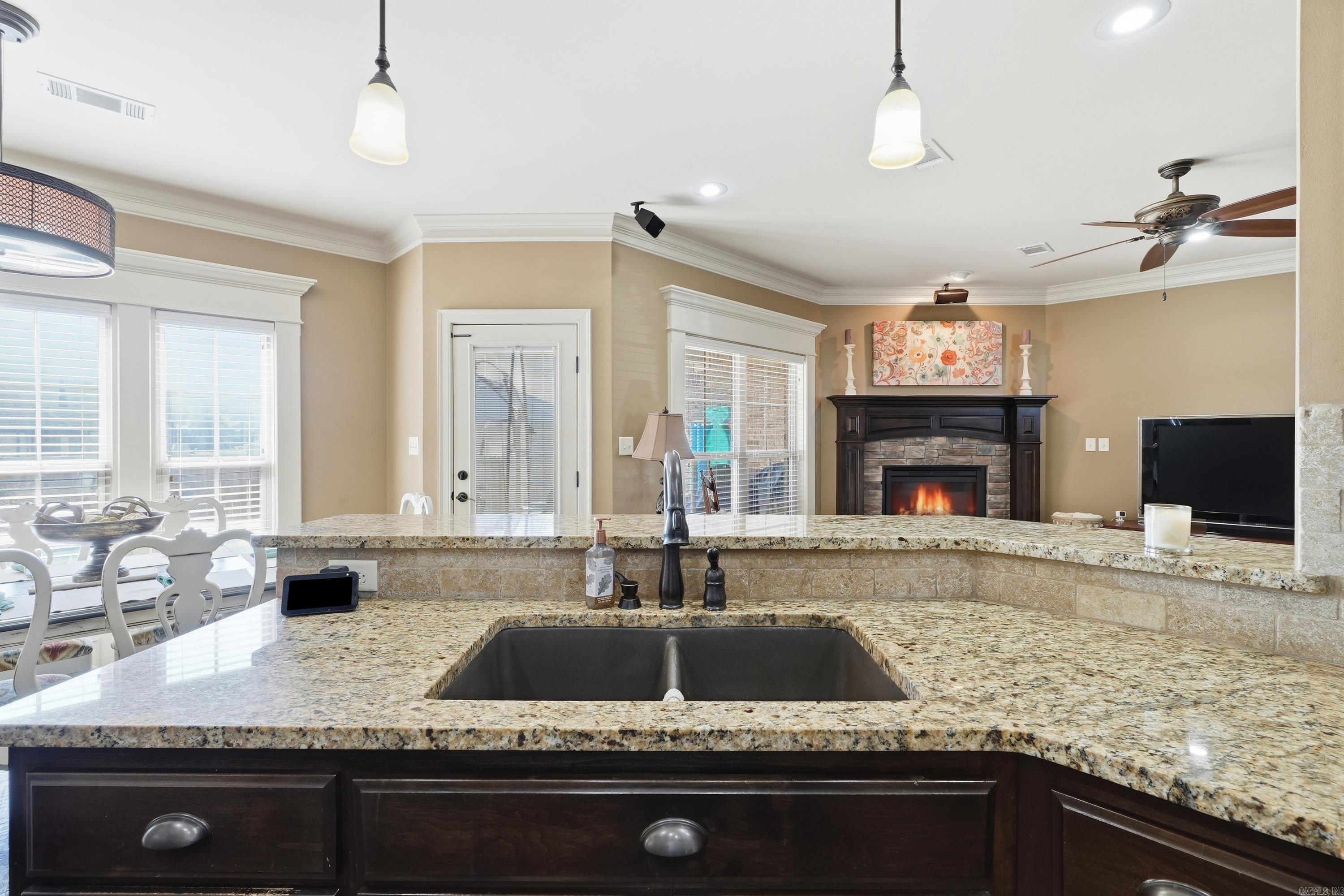 1485 Blackwood Cove