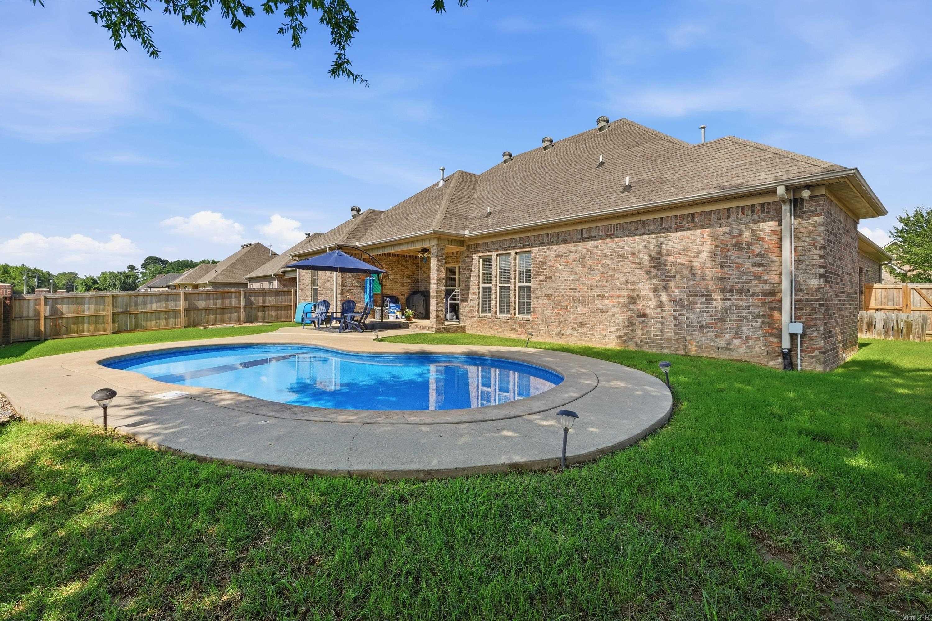 1485 Blackwood Cove