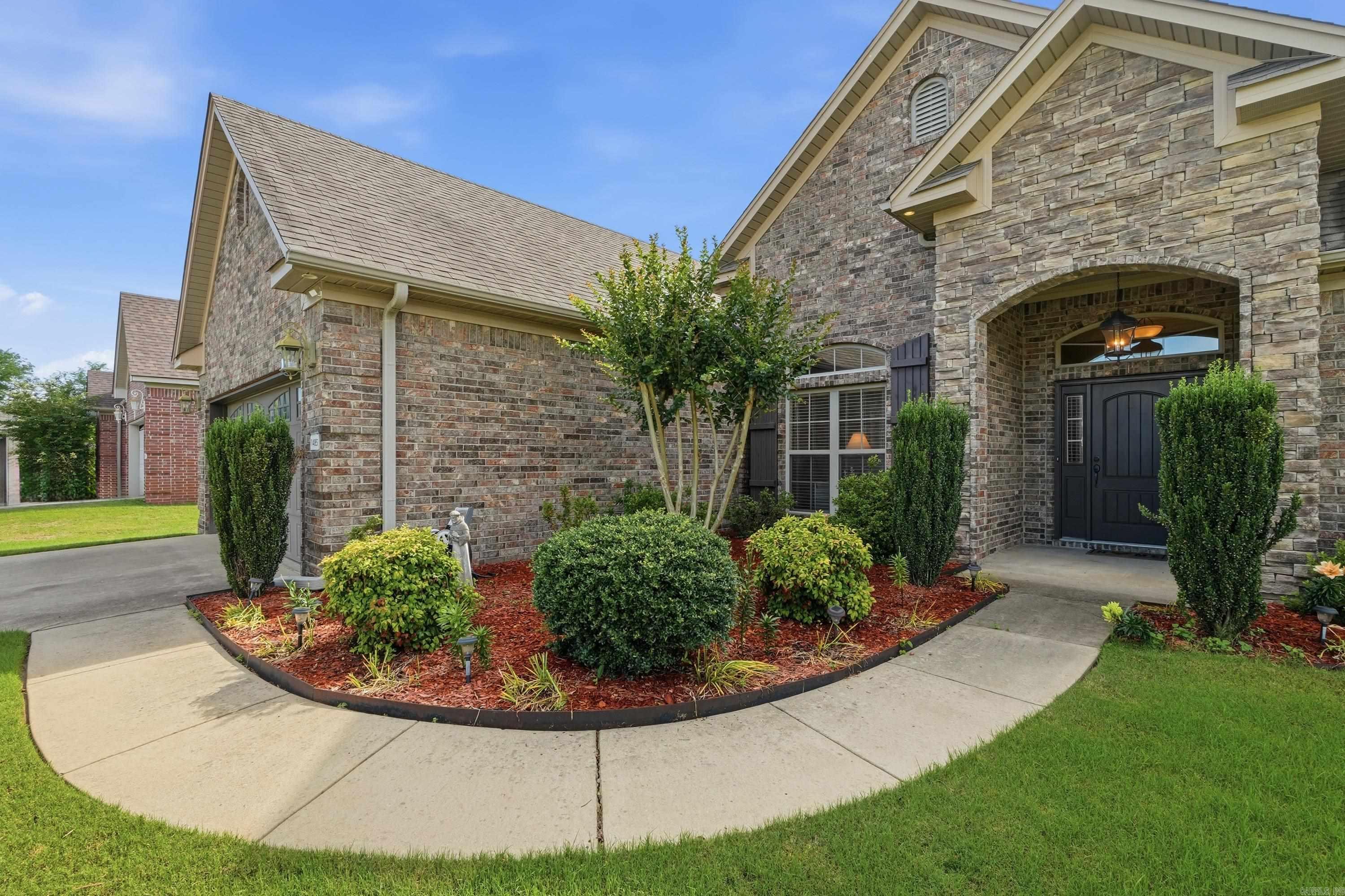1485 Blackwood Cove
