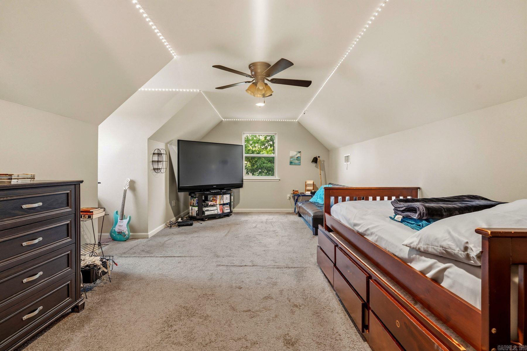 113 Winter Oak Place