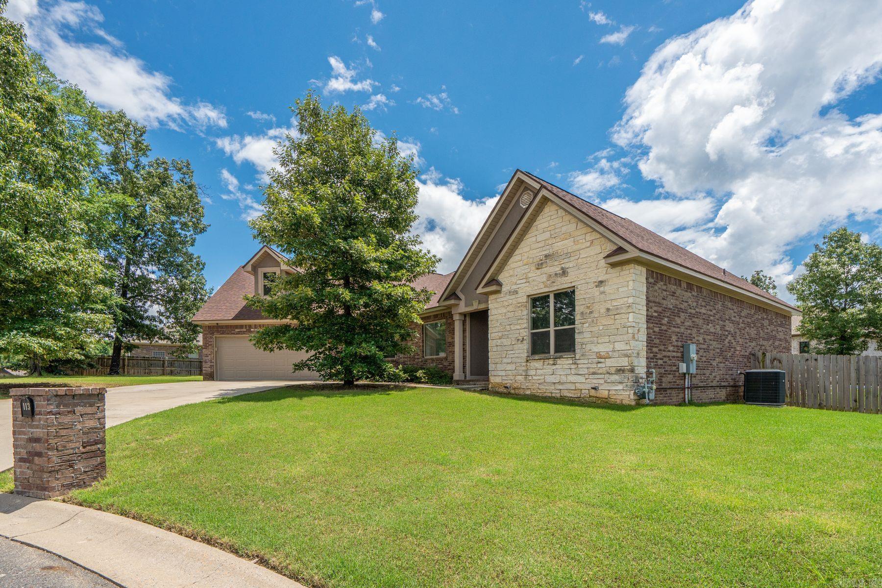 113 Winter Oak Place