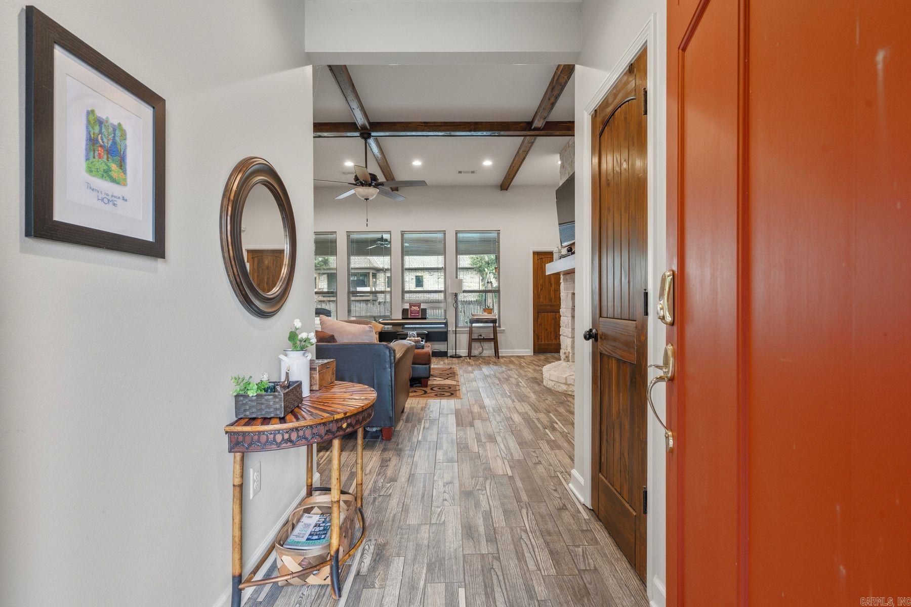 113 Winter Oak Place