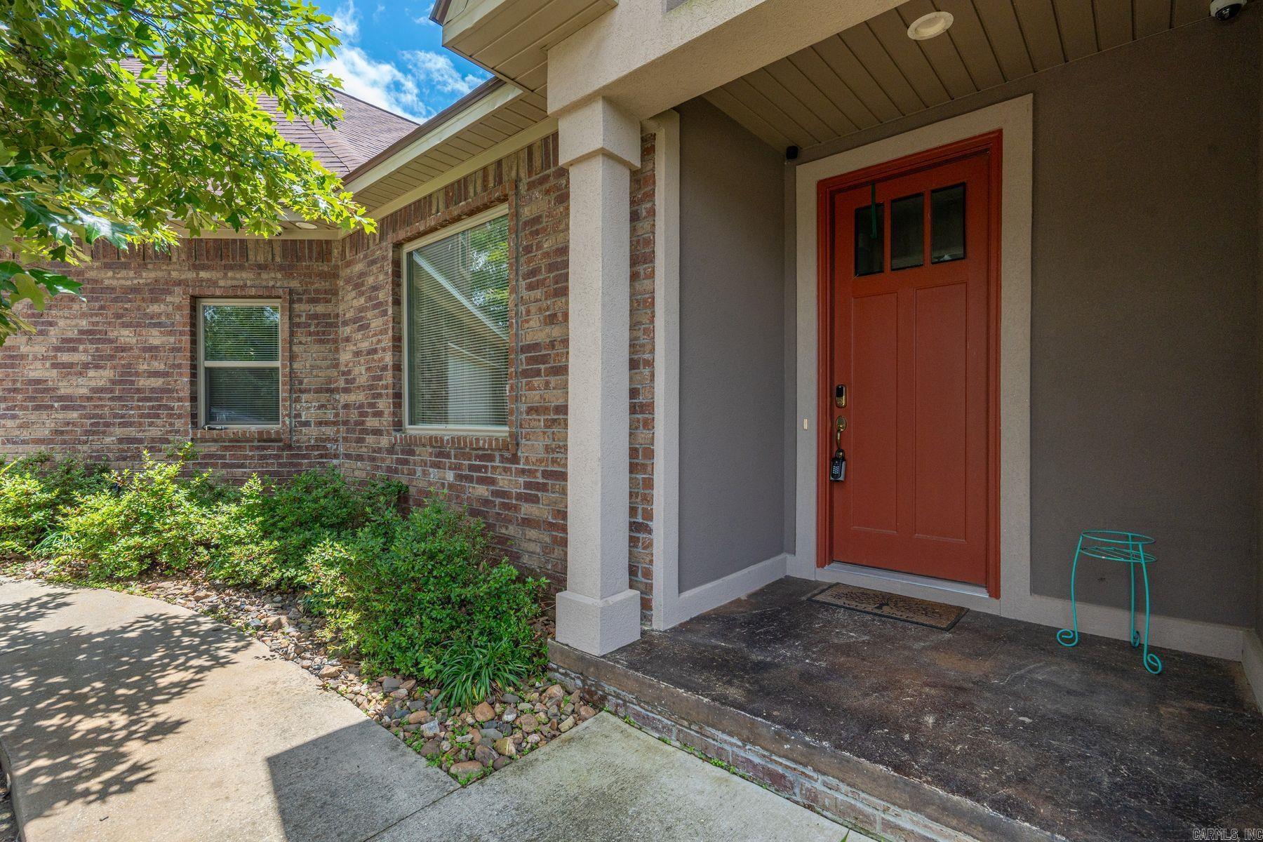 113 Winter Oak Place