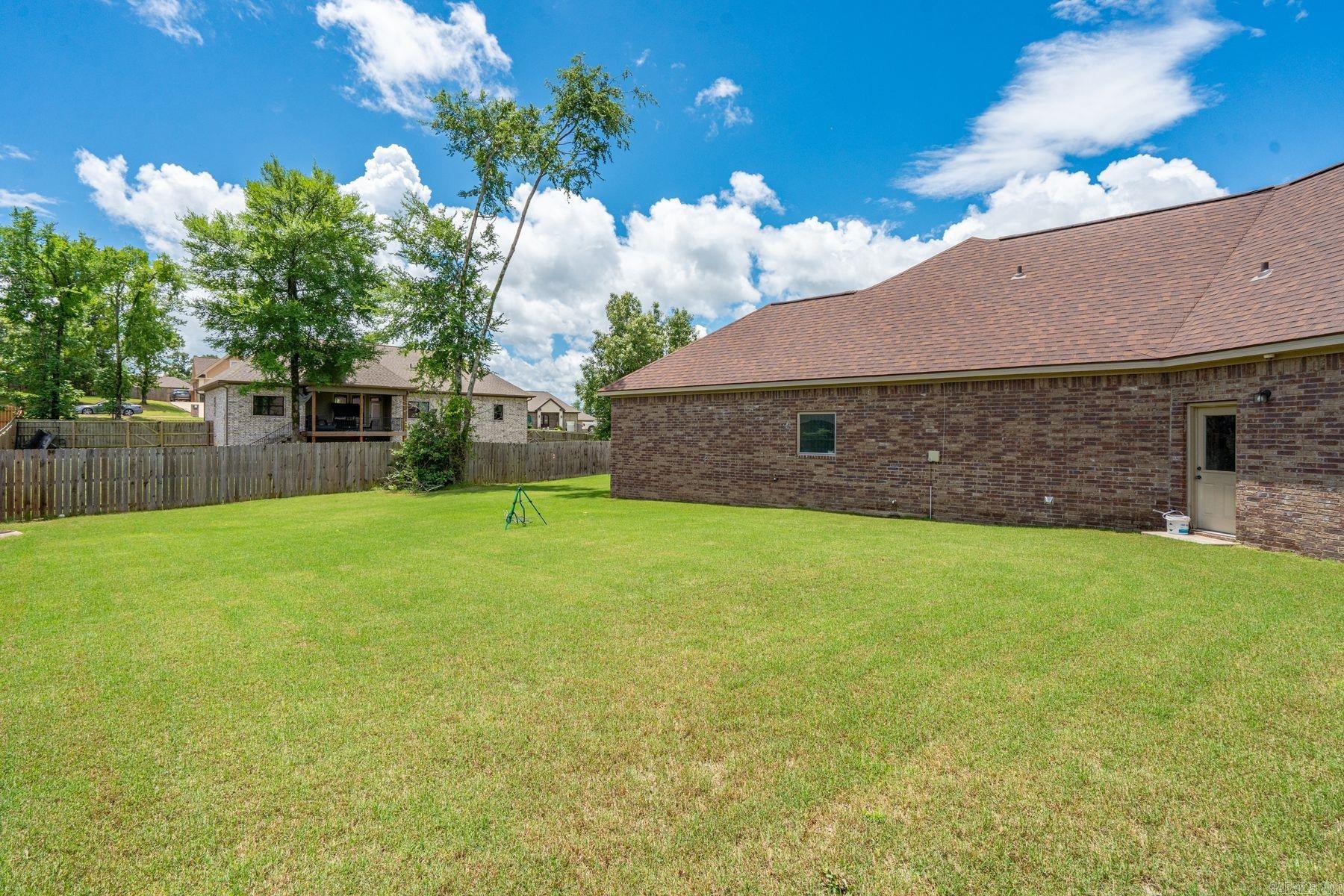 113 Winter Oak Place