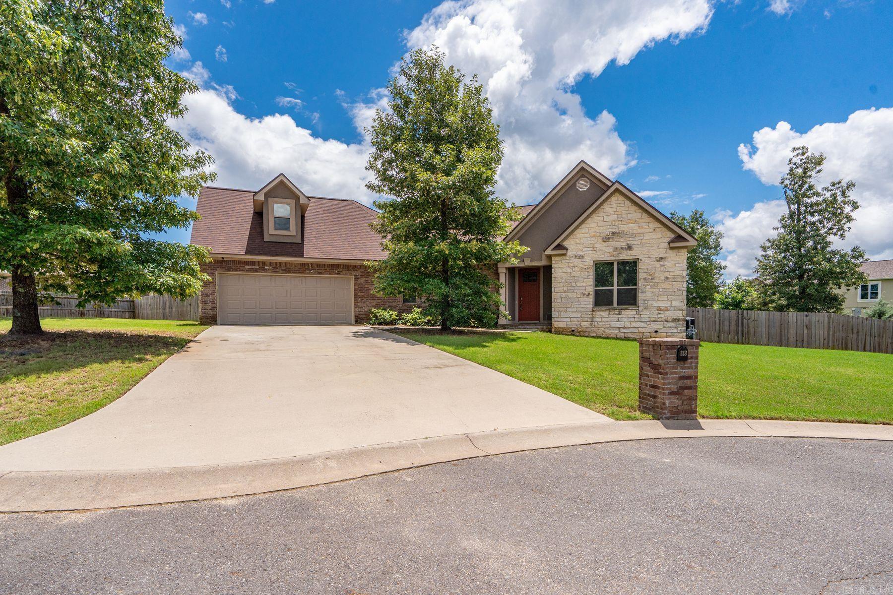 113 Winter Oak Place