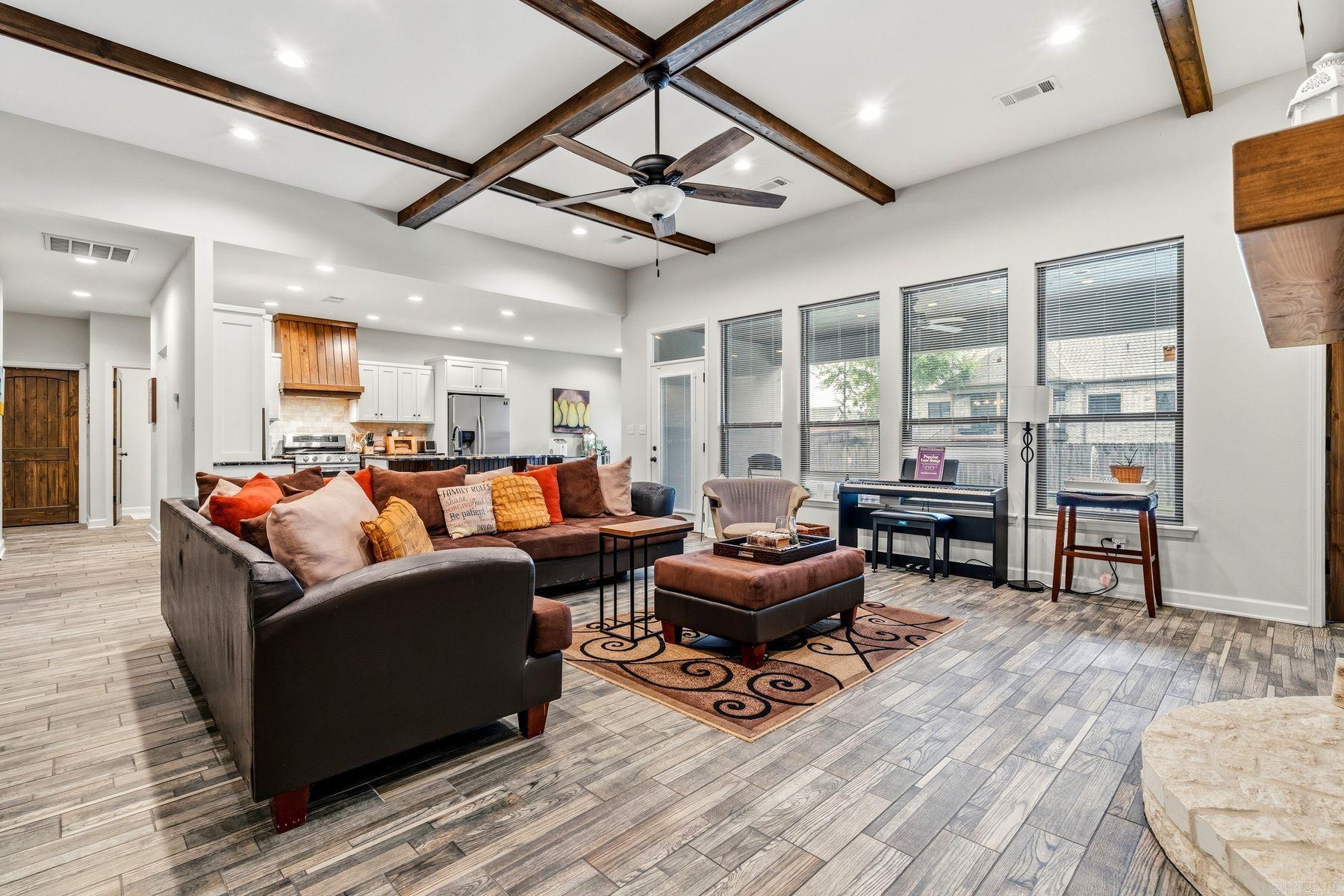 113 Winter Oak Place