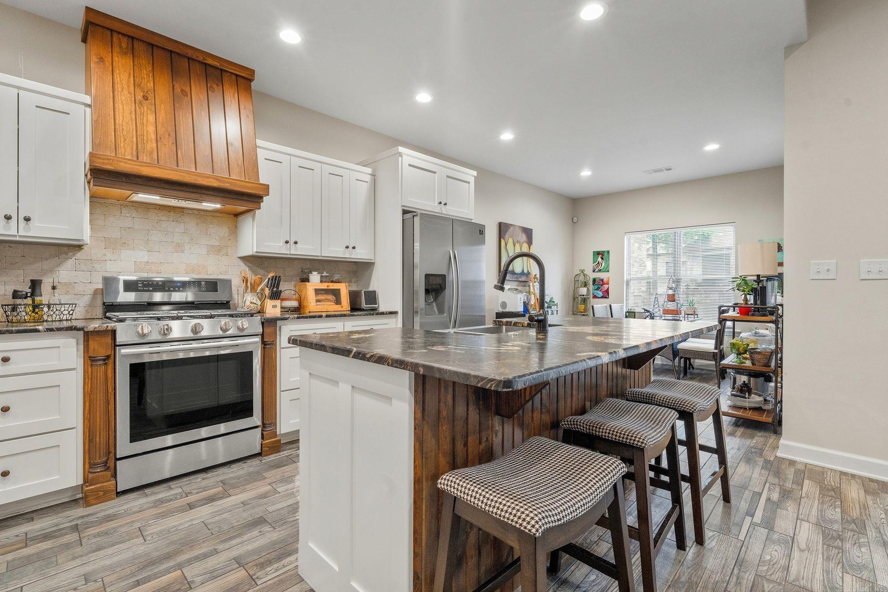 113 Winter Oak Place