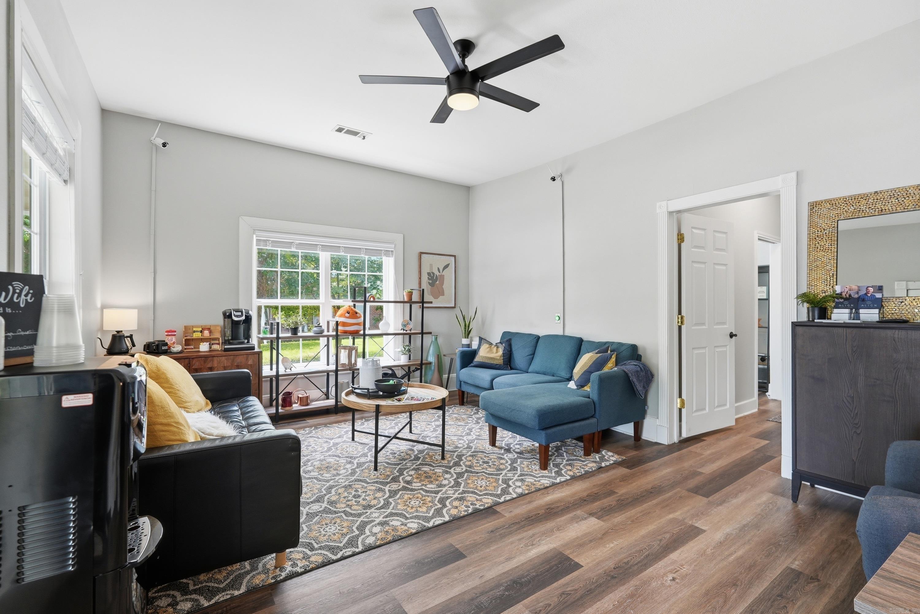 523 LOCUST Avenue