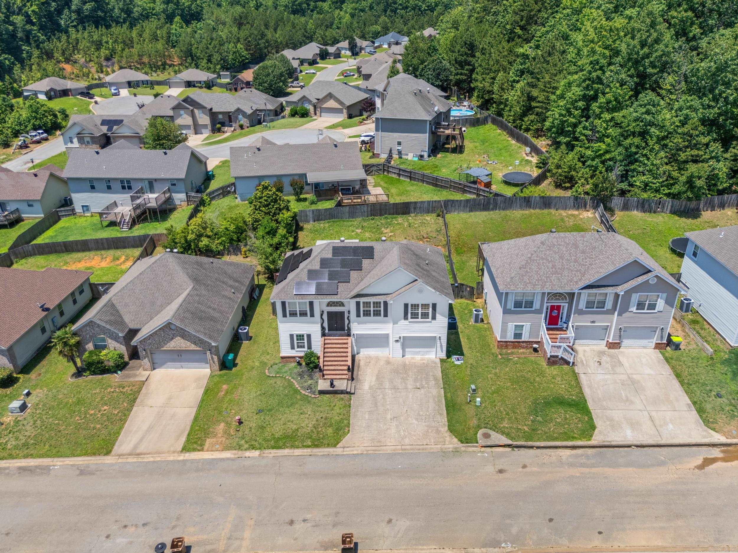 1007 Clinton