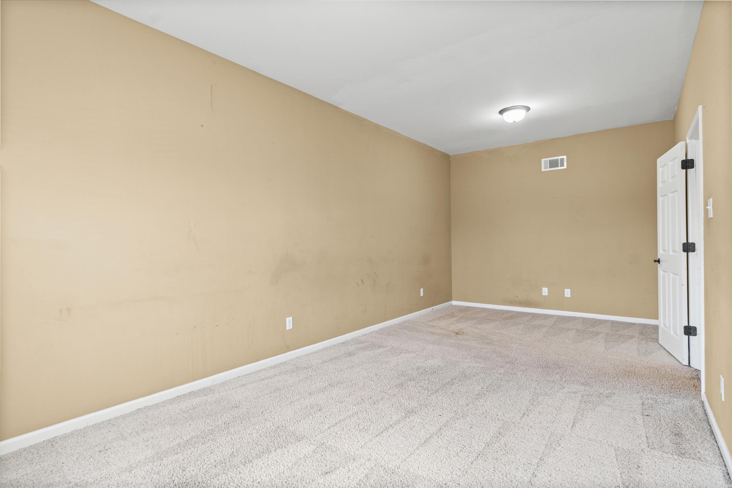 1007 Clinton