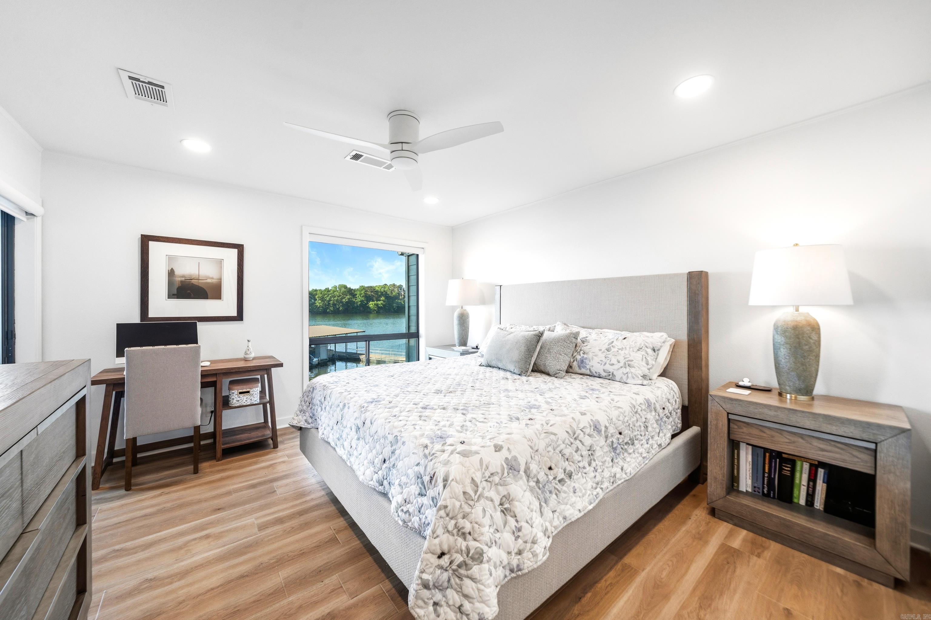 304 Lookout Point Unit: A4