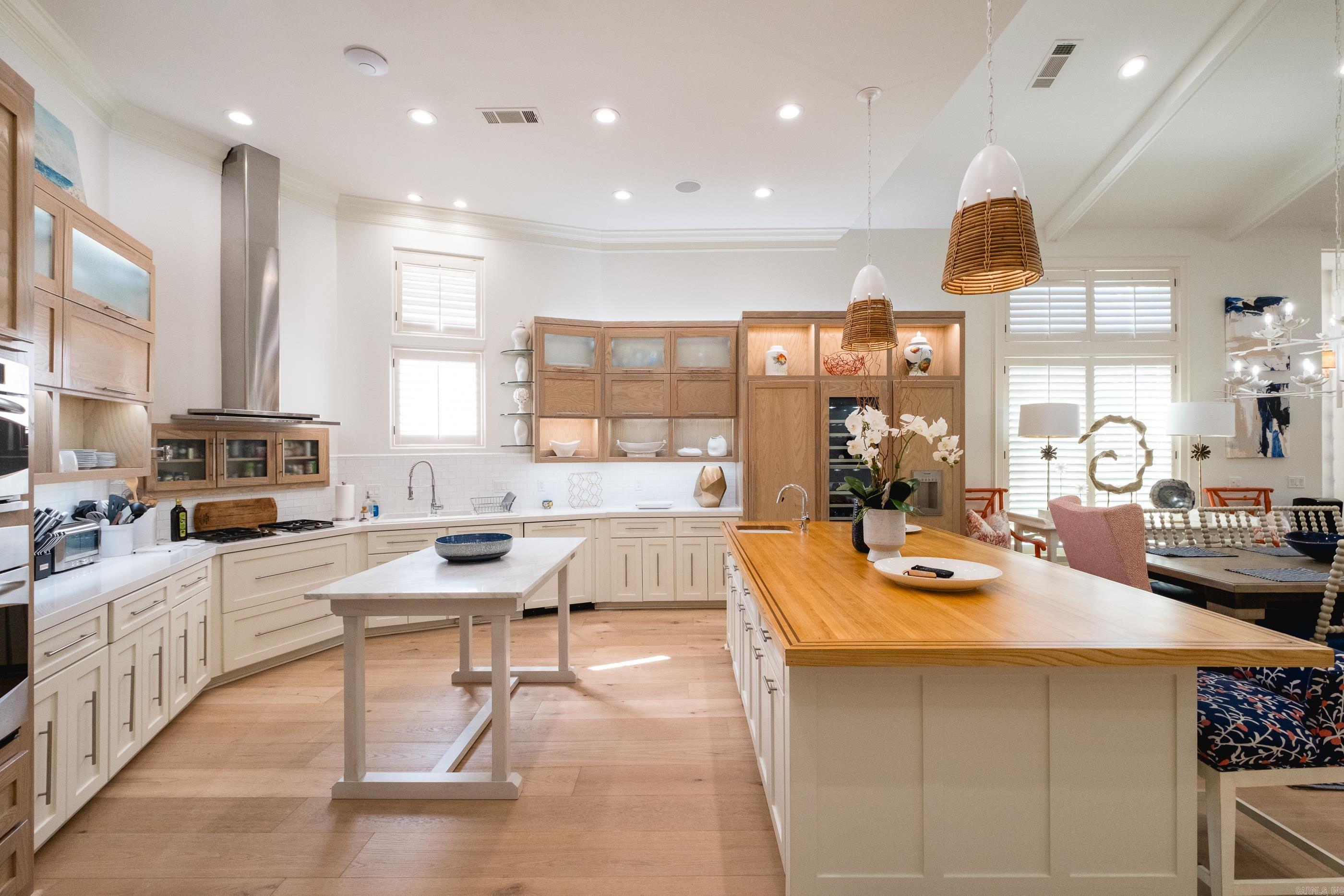 329 Paradise Point