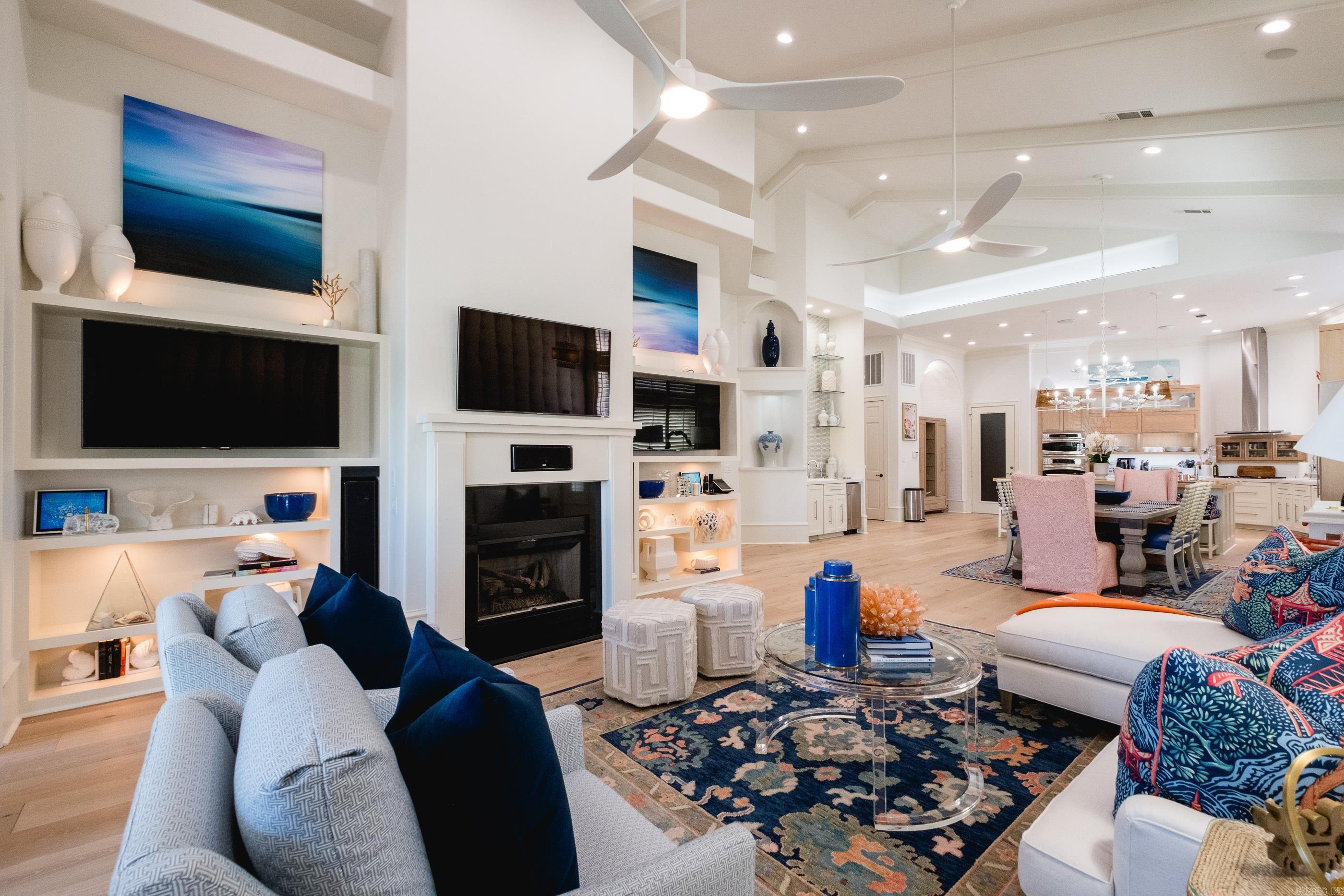 329 Paradise Point