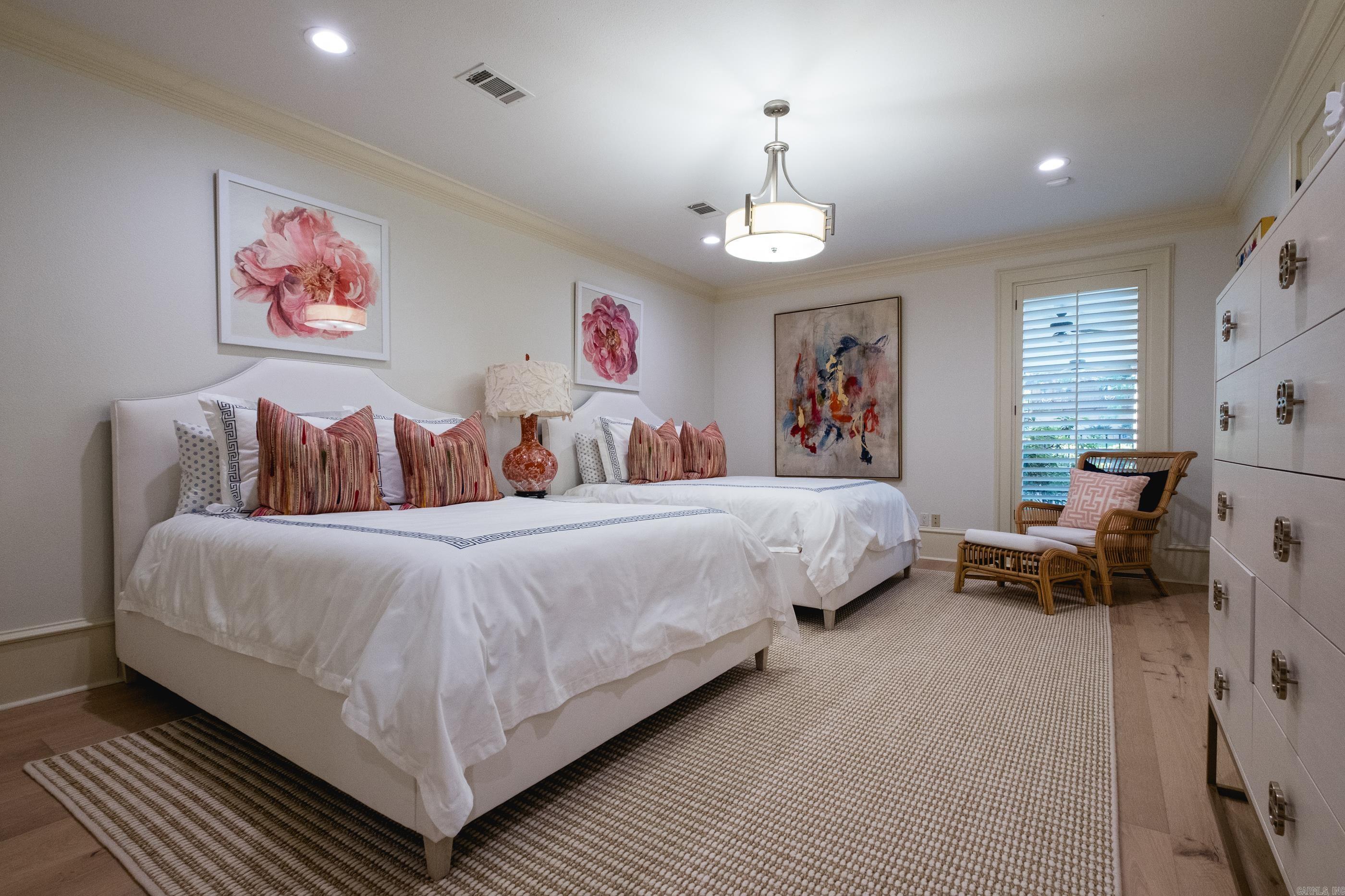329 Paradise Point