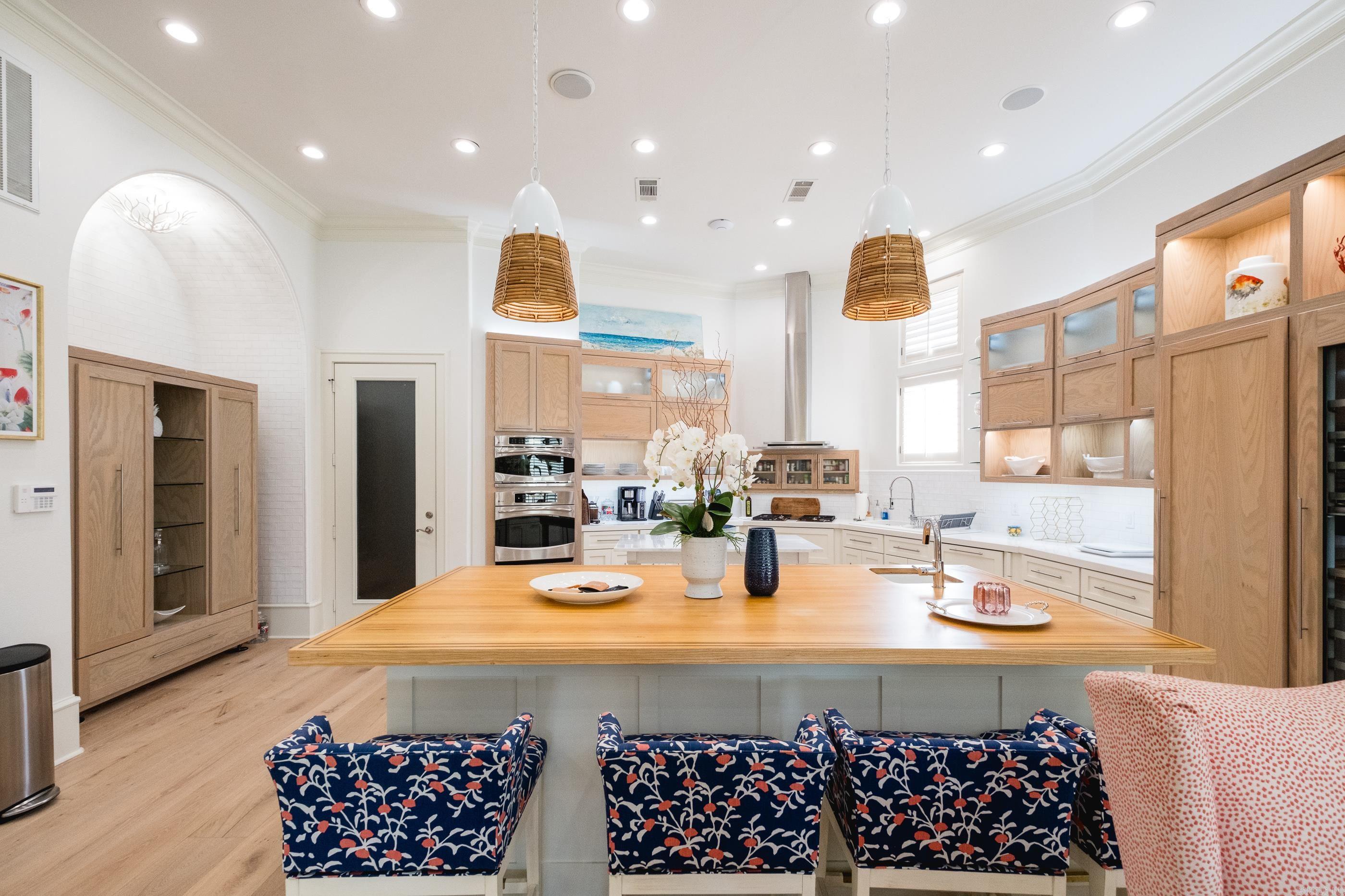 329 Paradise Point