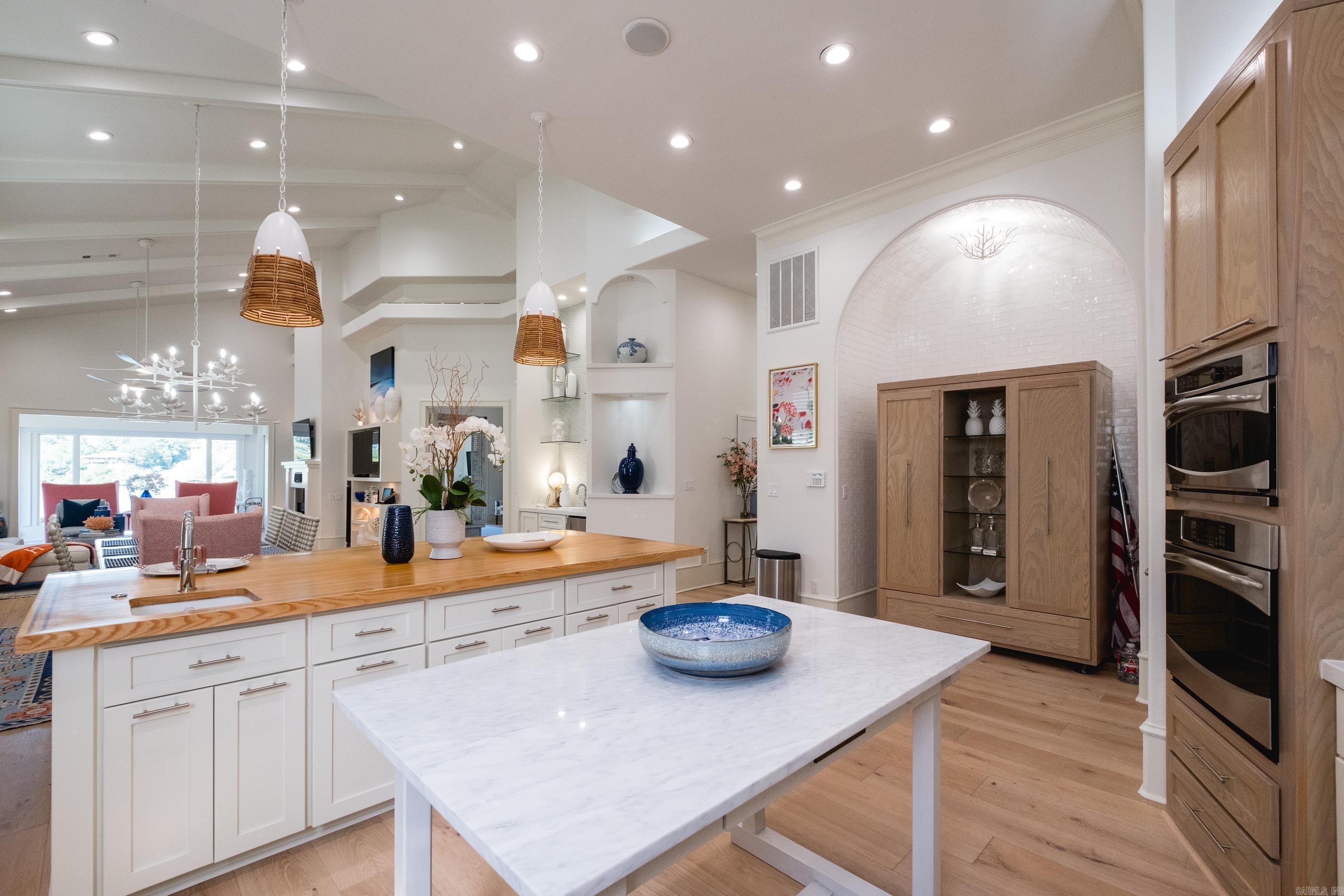 329 Paradise Point