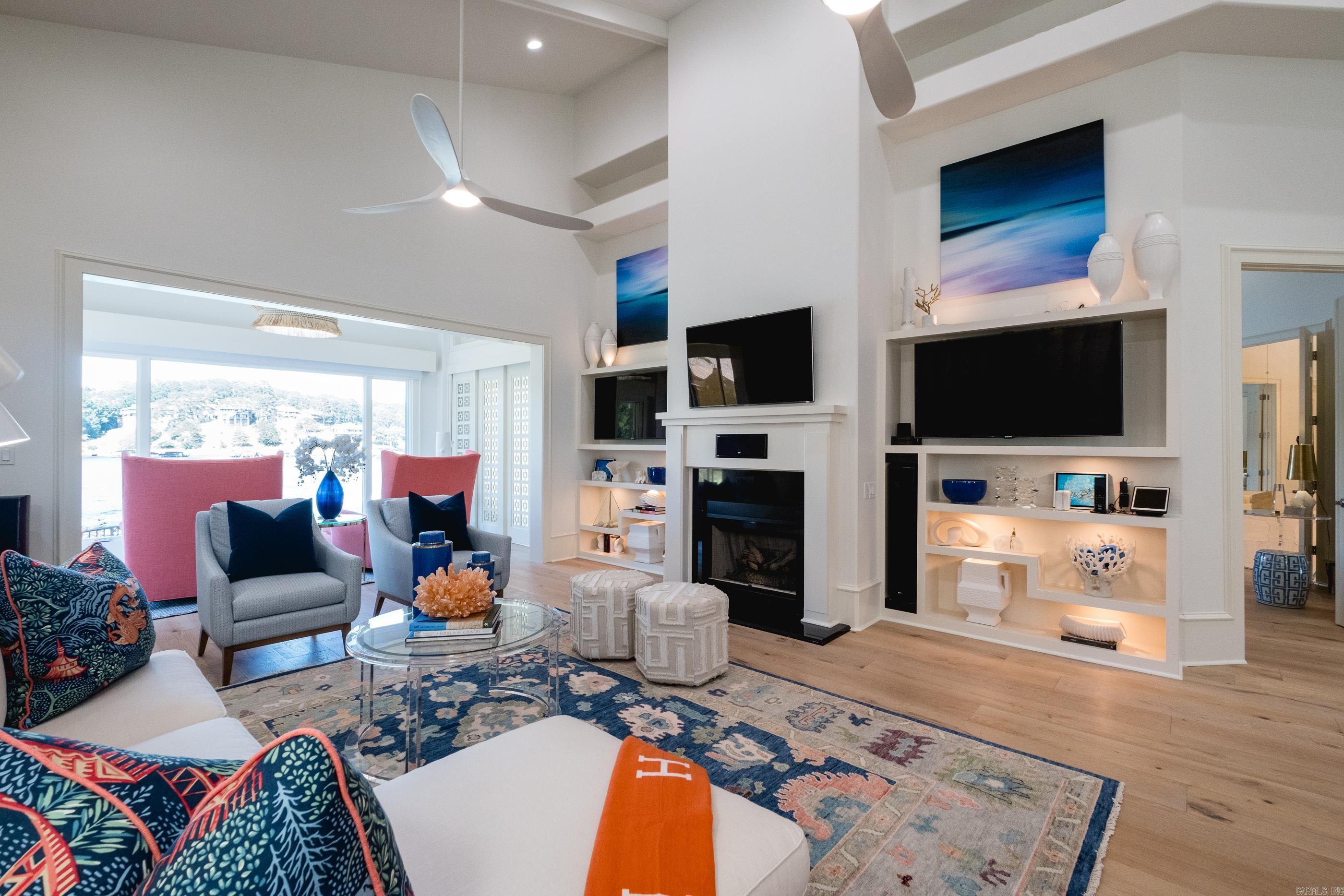 329 Paradise Point