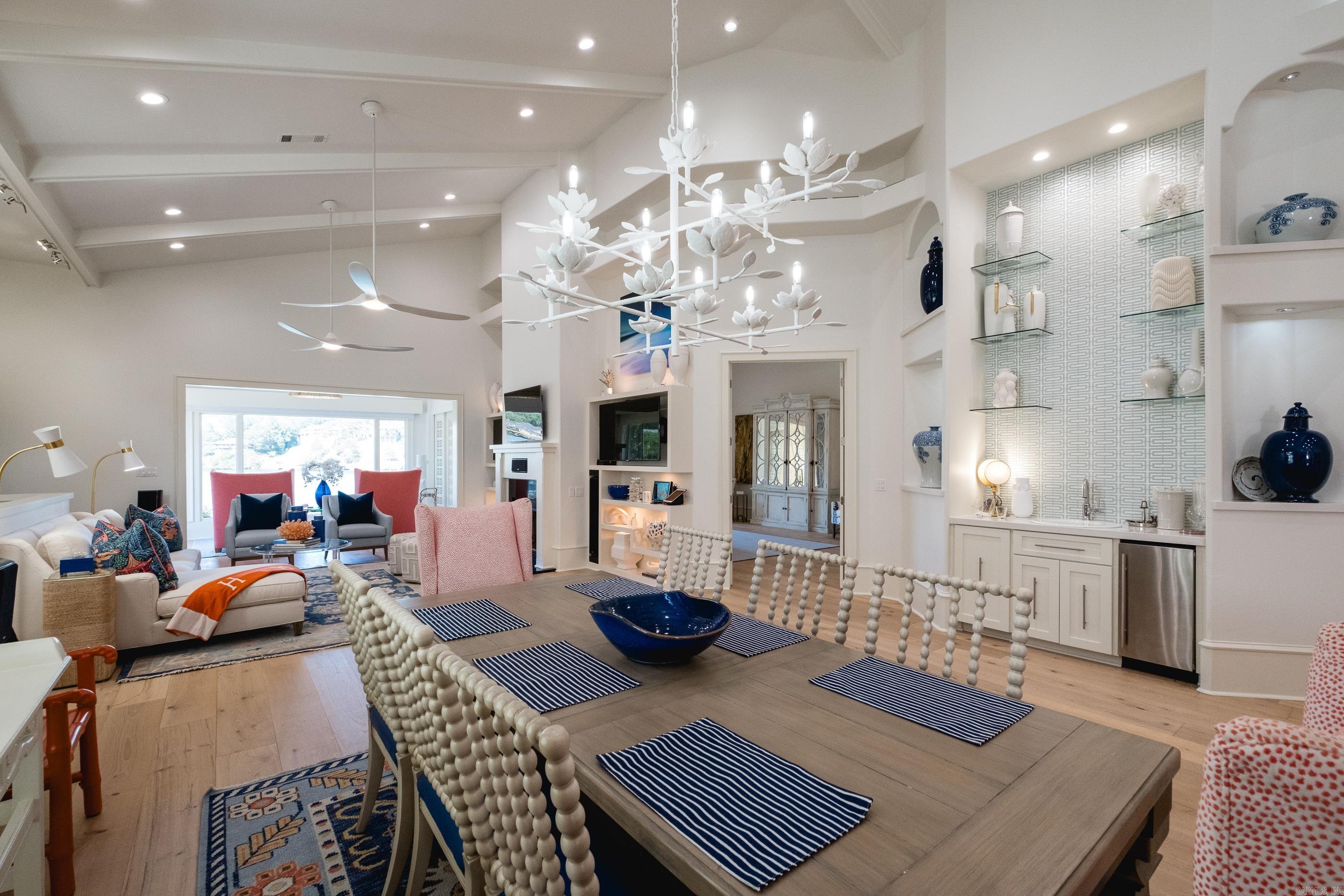 329 Paradise Point