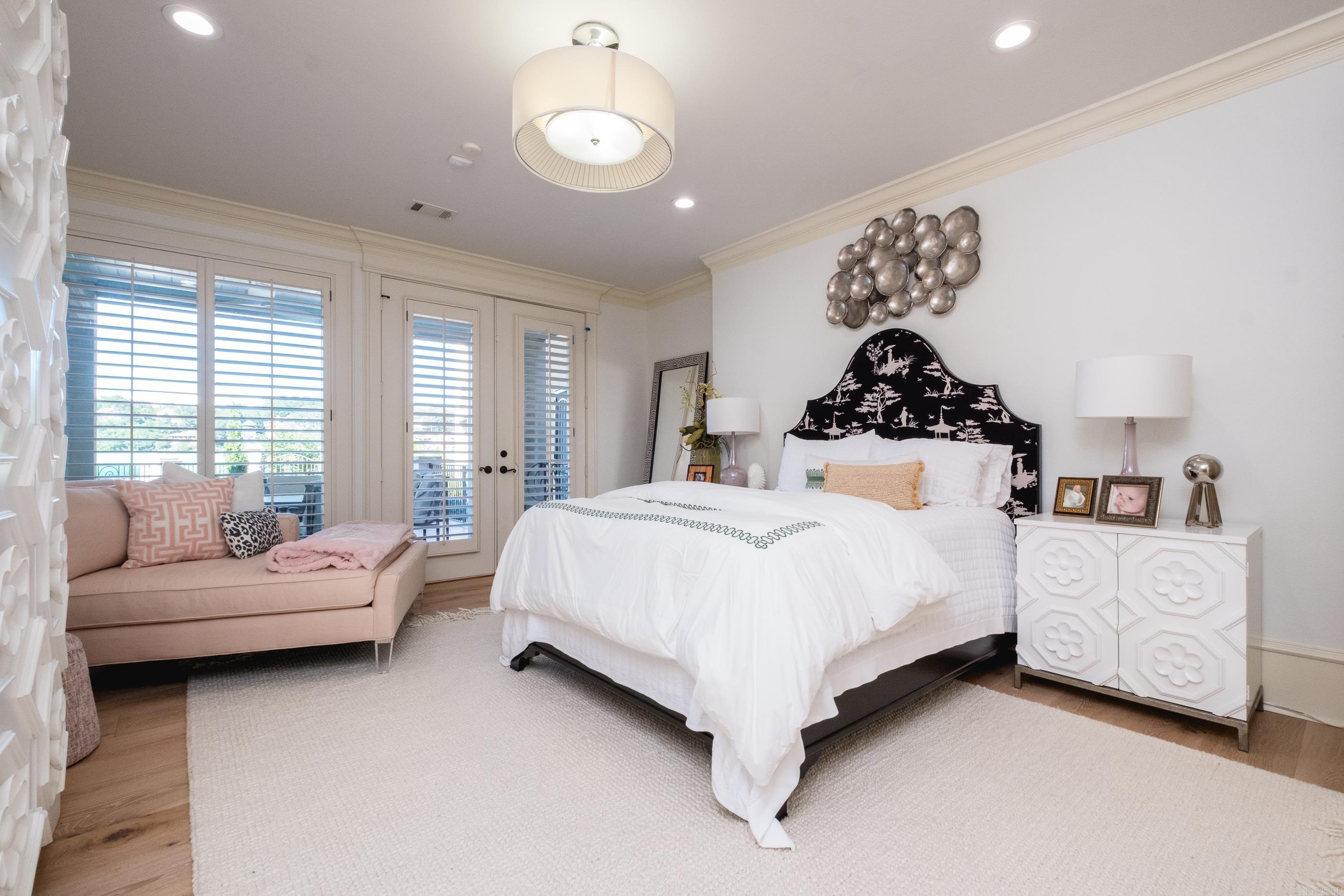 329 Paradise Point