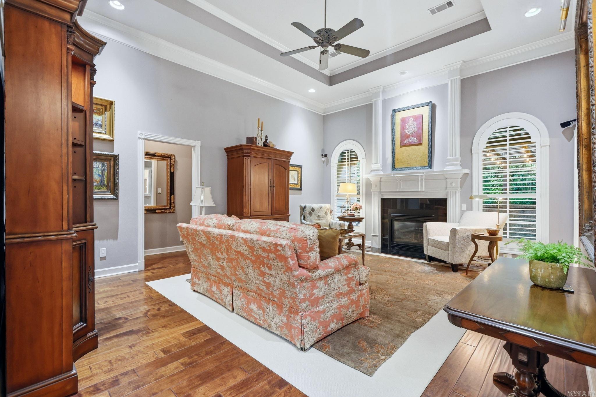 8 Carriage Court