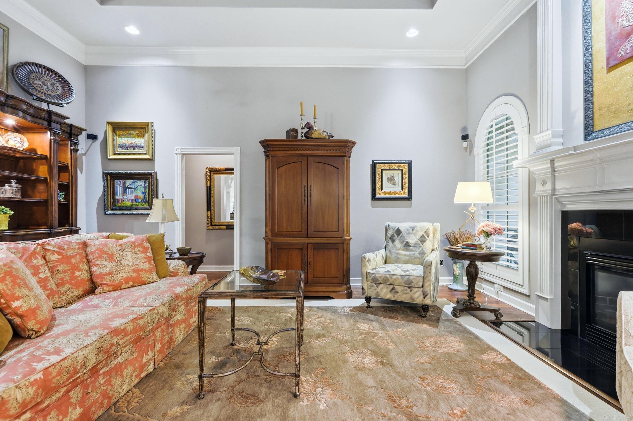 8 Carriage Court