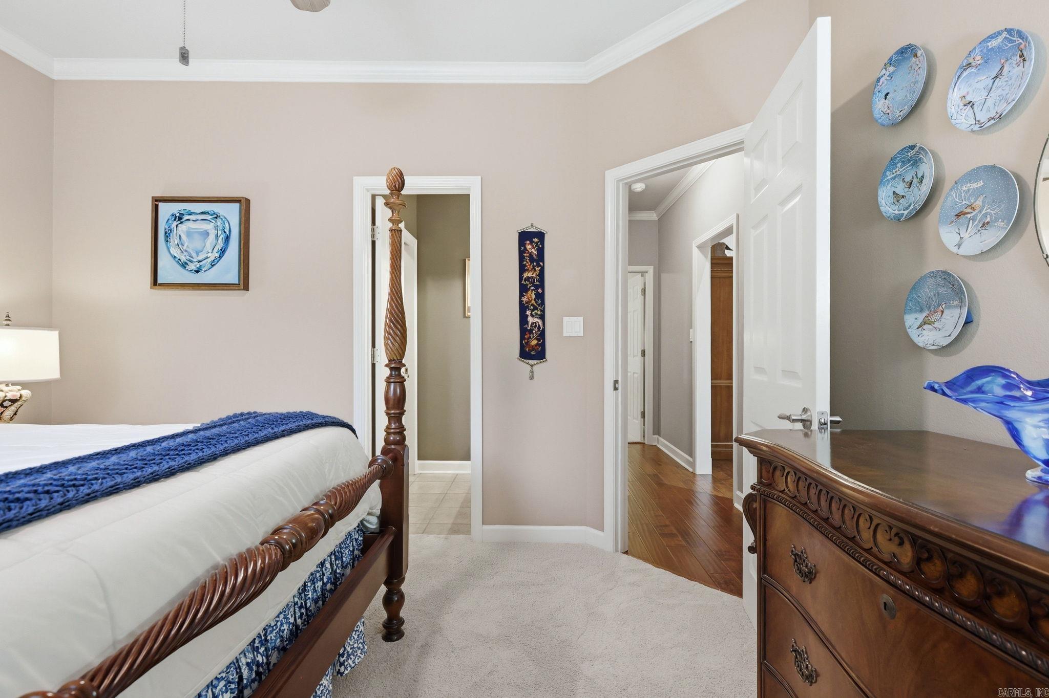 8 Carriage Court