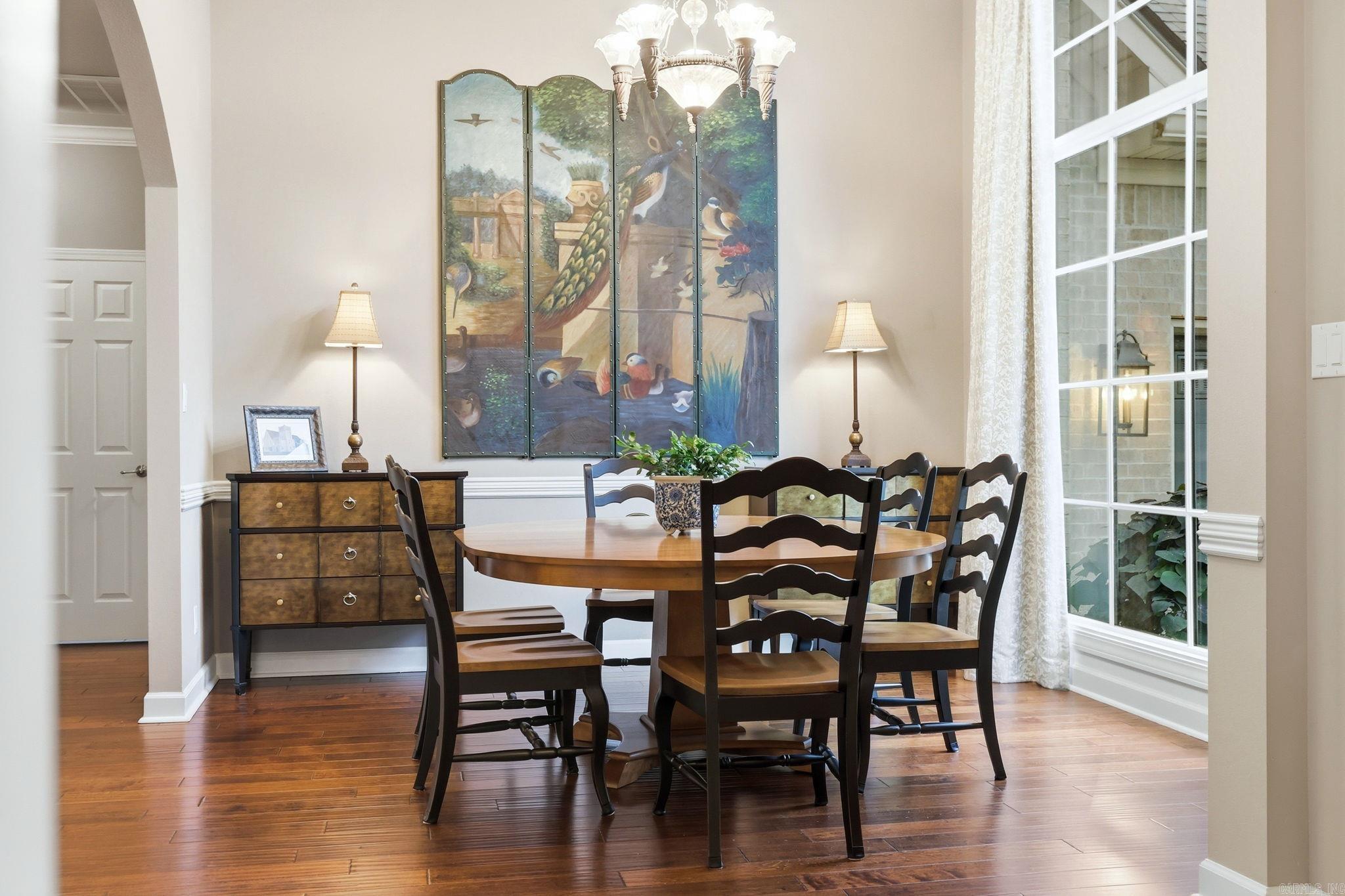 8 Carriage Court