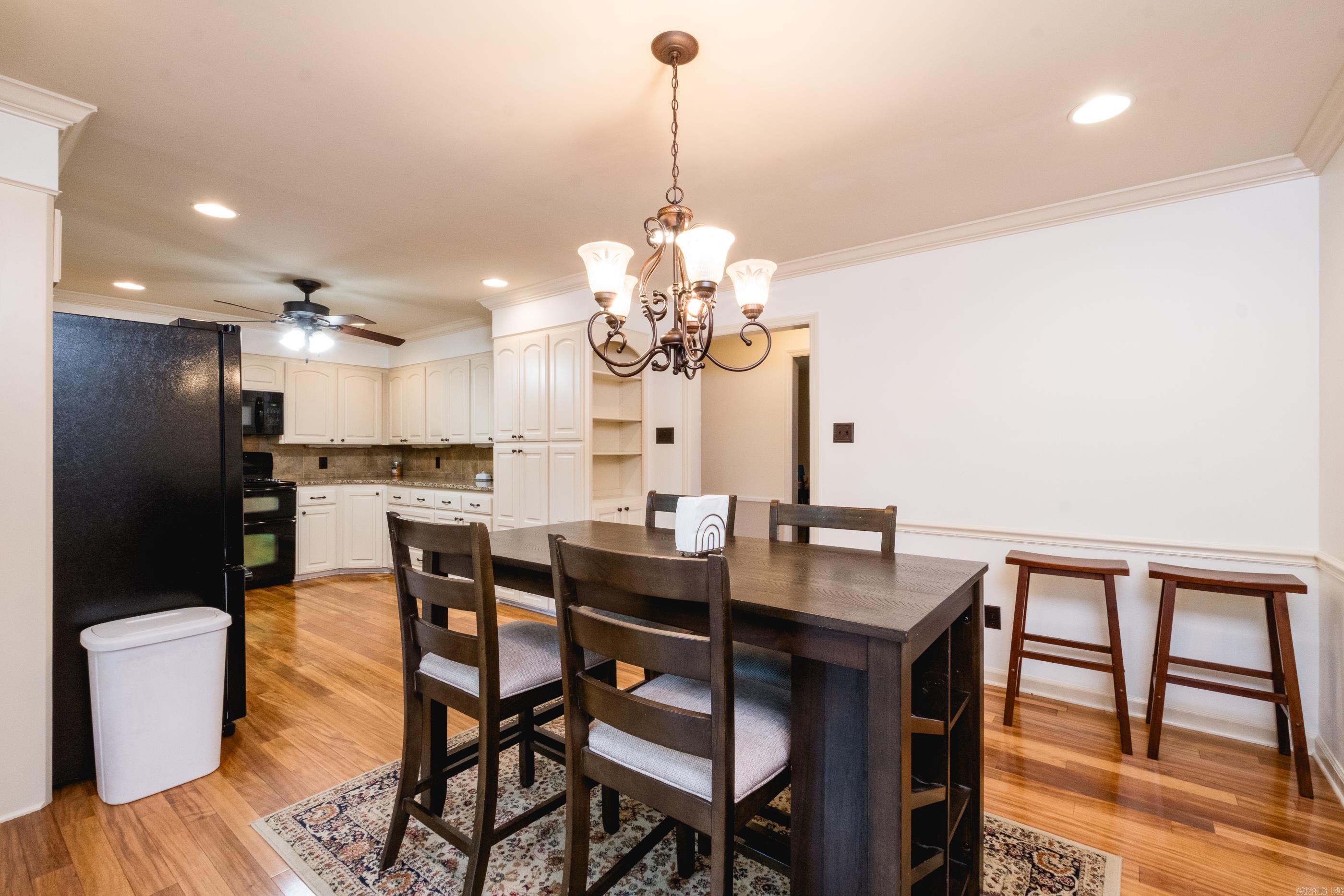 1817 Mill Creek Circle