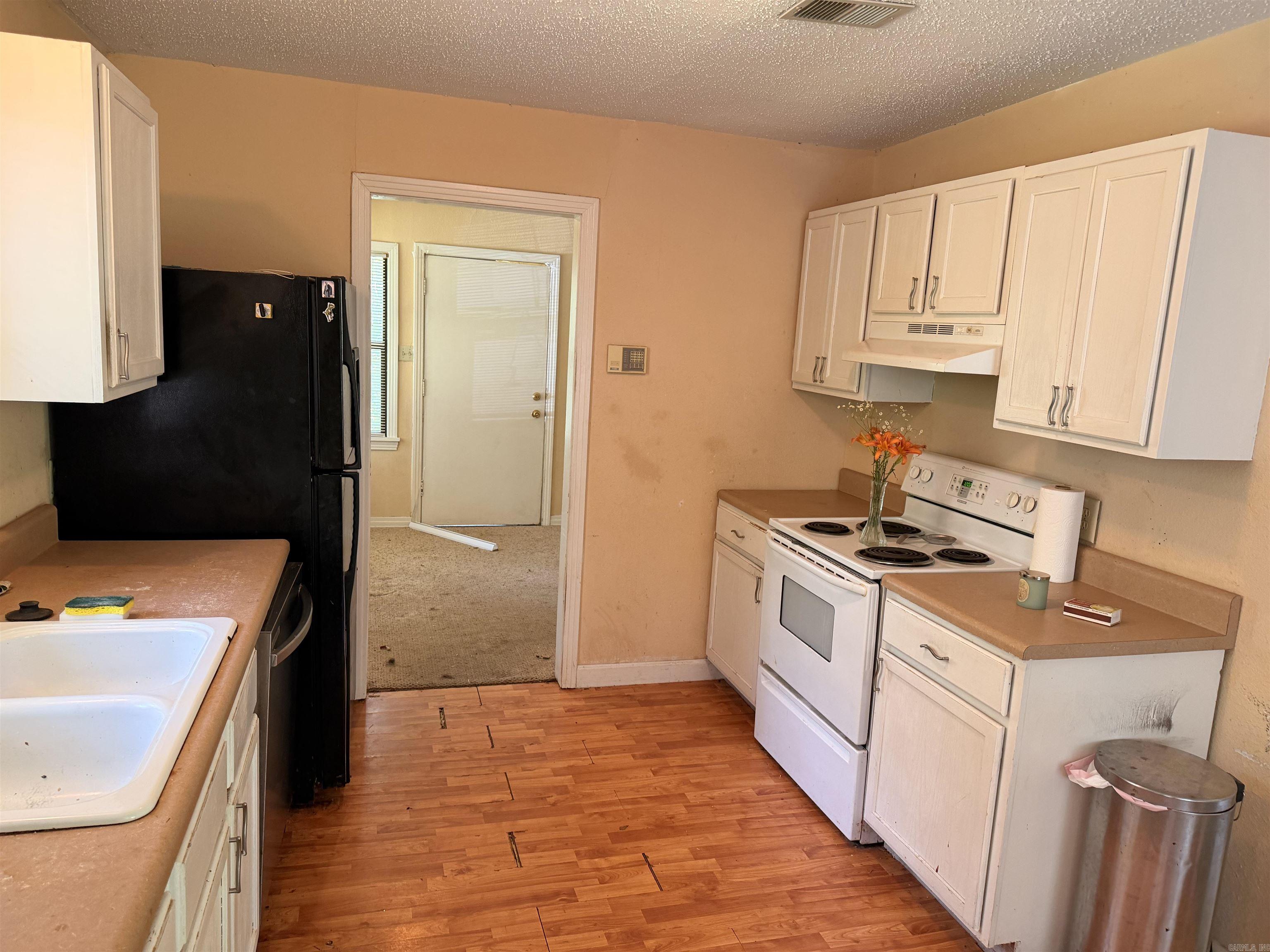 136 Scenic Hill