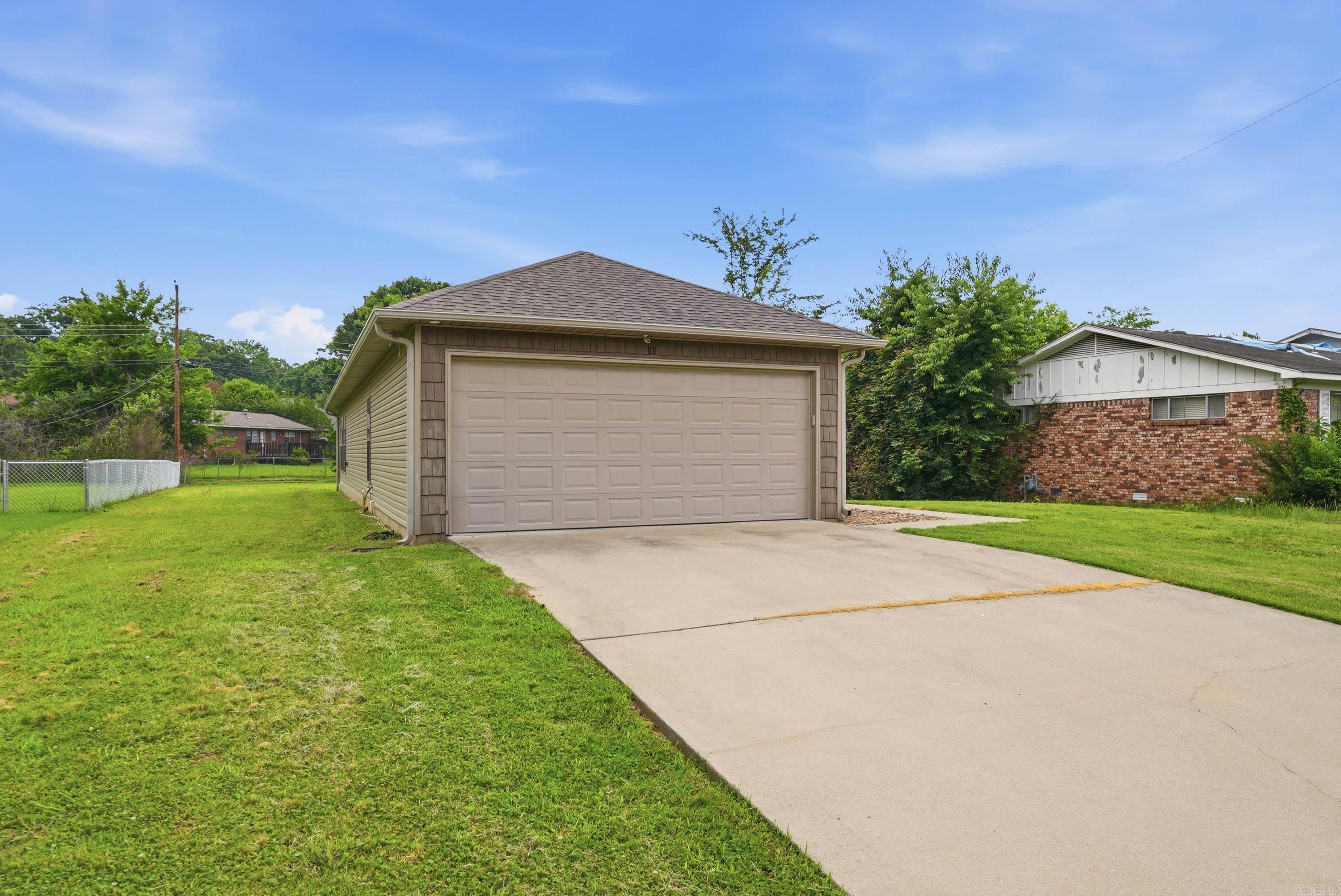 11 Brooklawn Drive