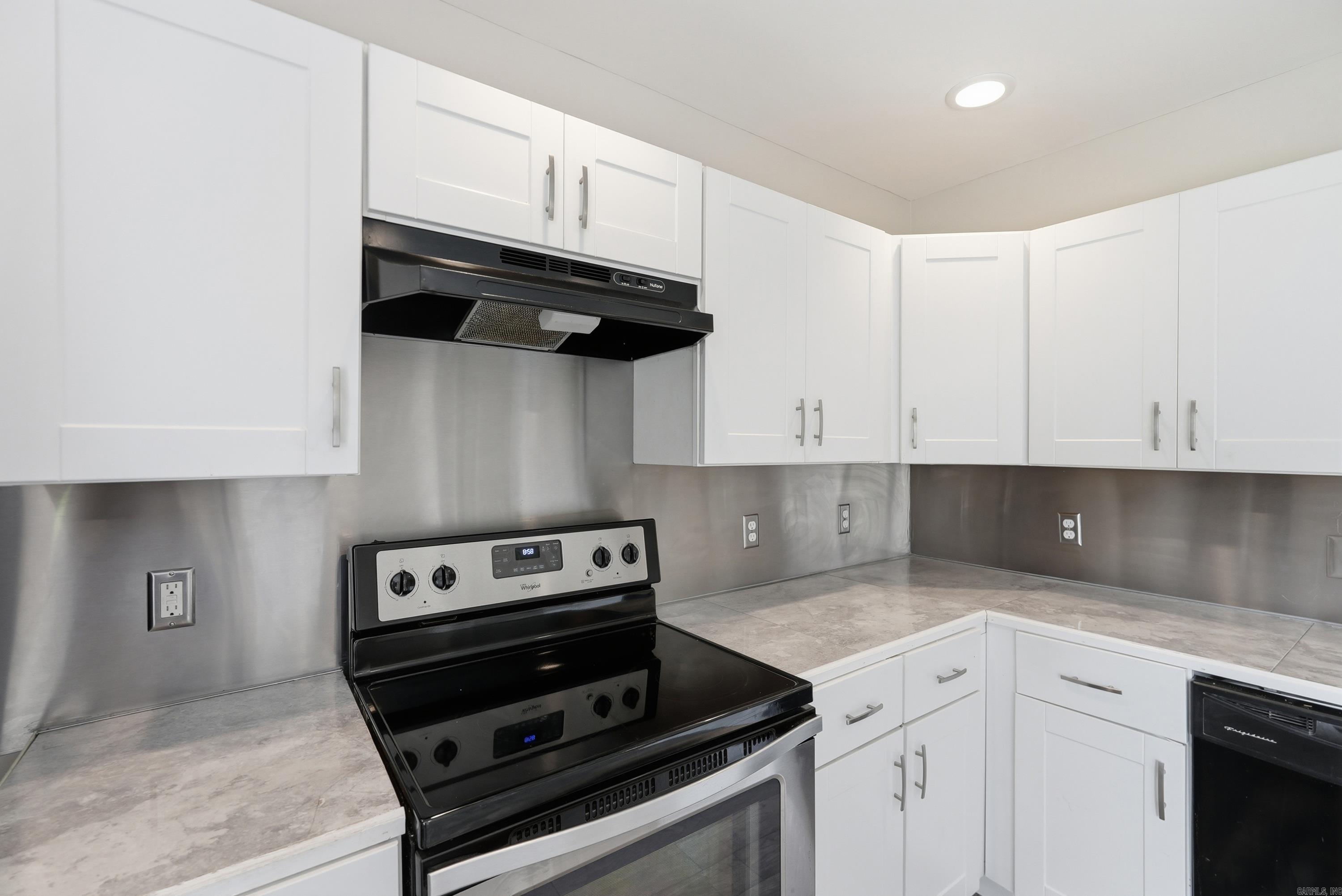 11 Brooklawn Drive