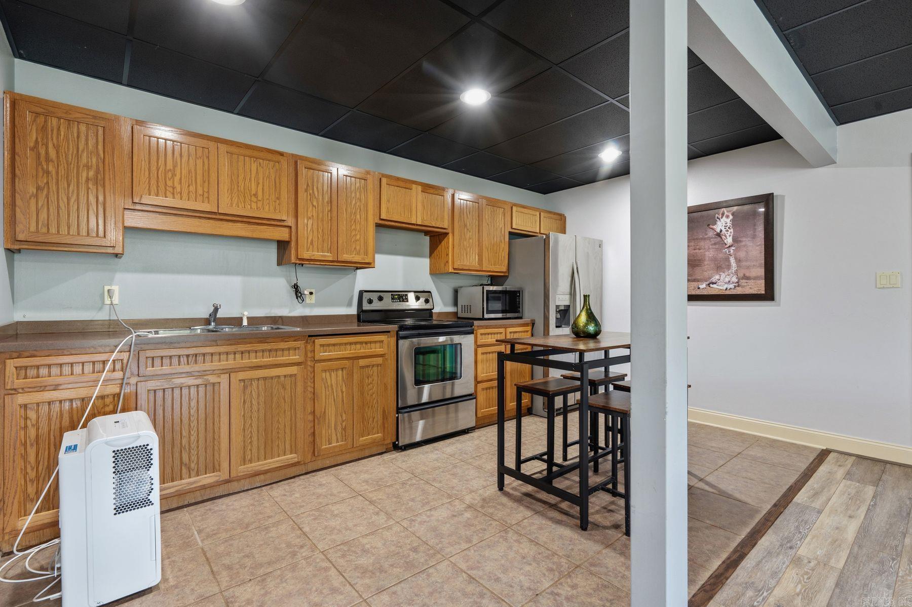 754 Peaceful Valley Road