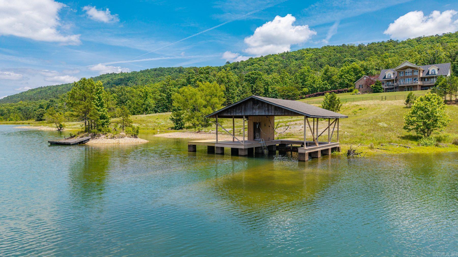 754 Peaceful Valley Road