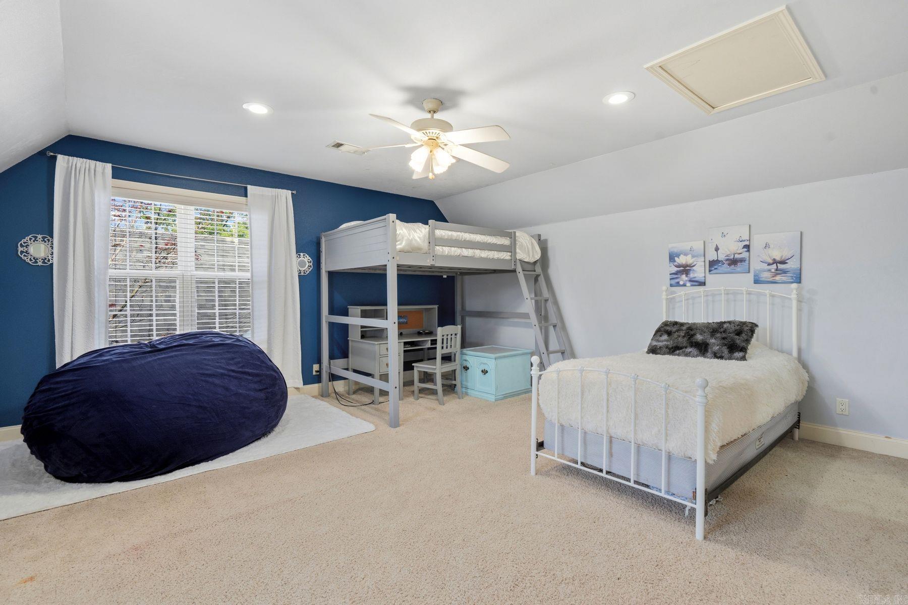 754 Peaceful Valley Road