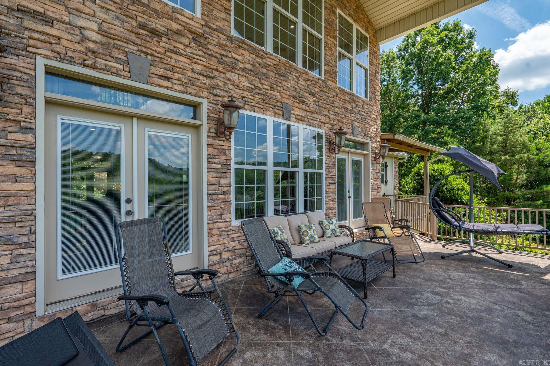 754 Peaceful Valley Road