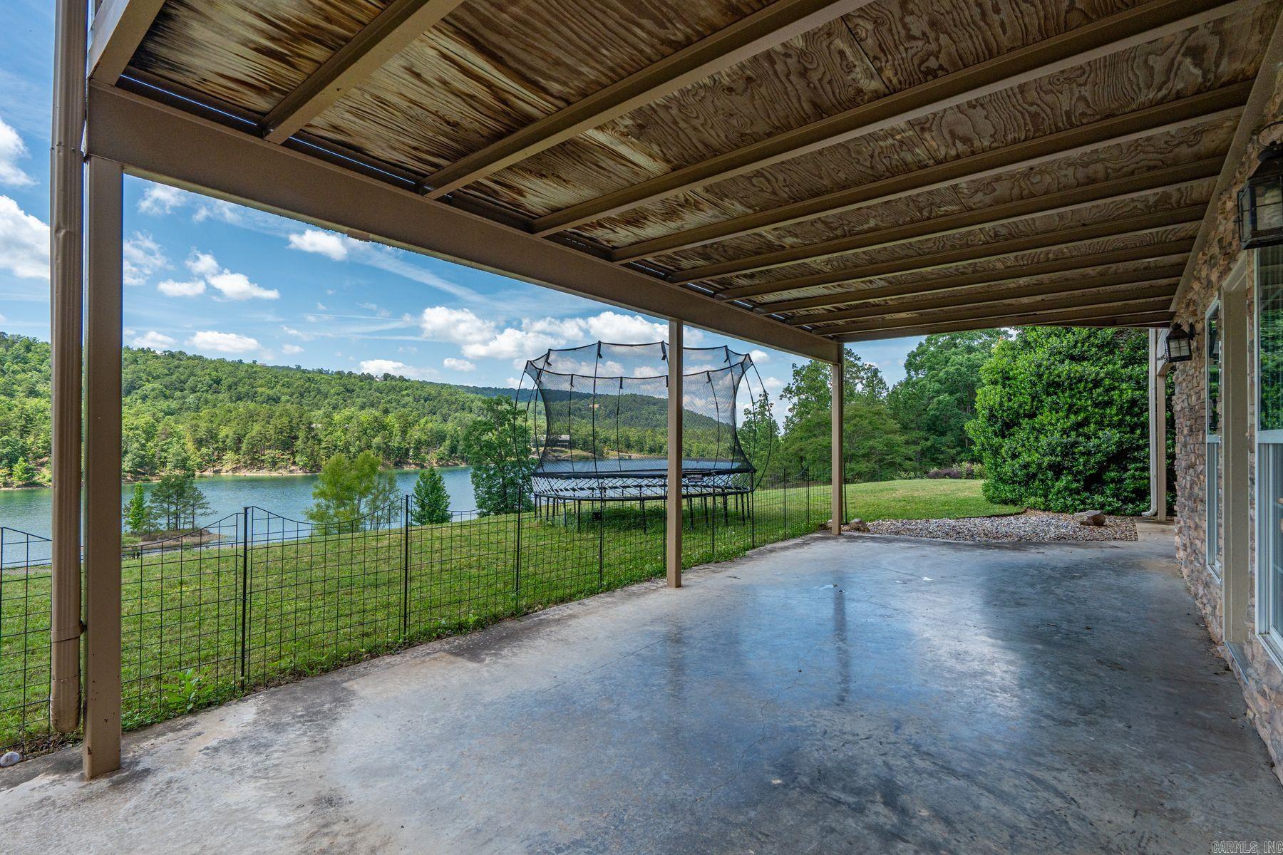 754 Peaceful Valley Road