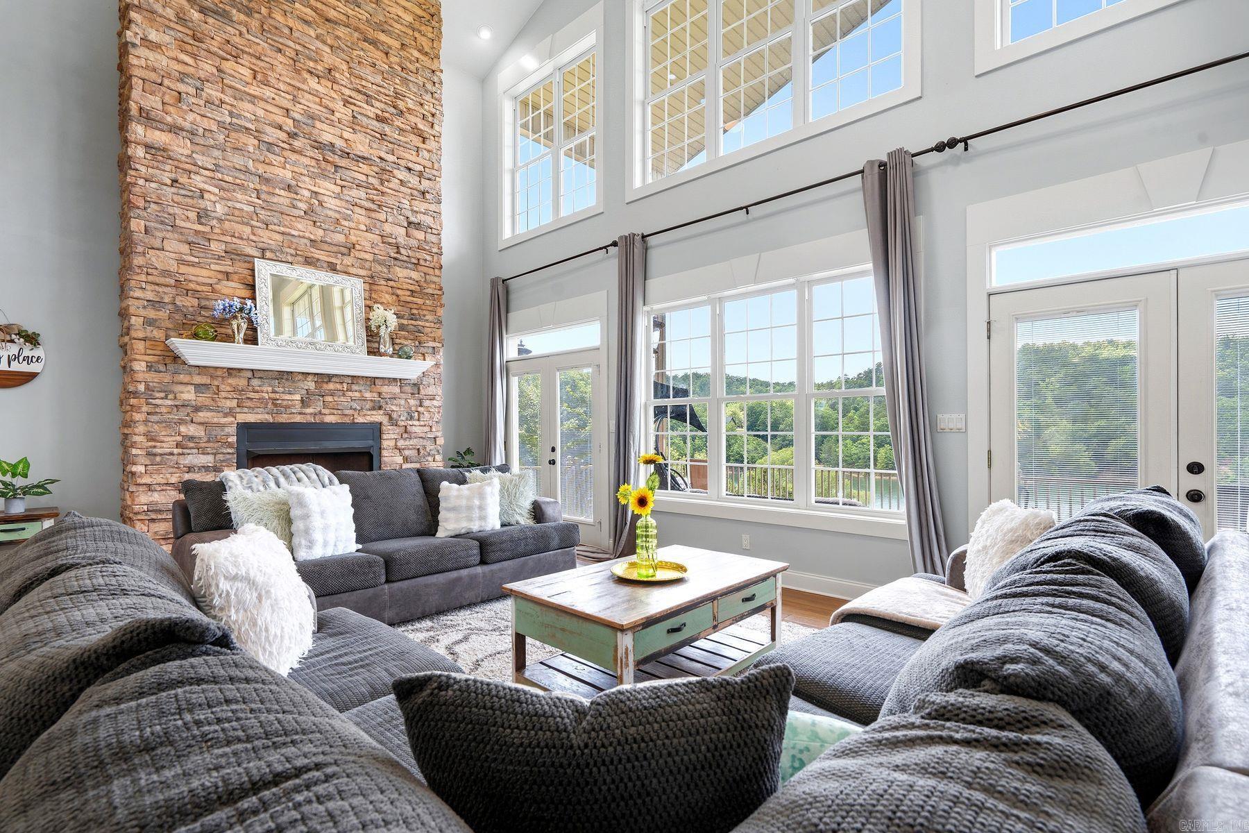 754 Peaceful Valley Road