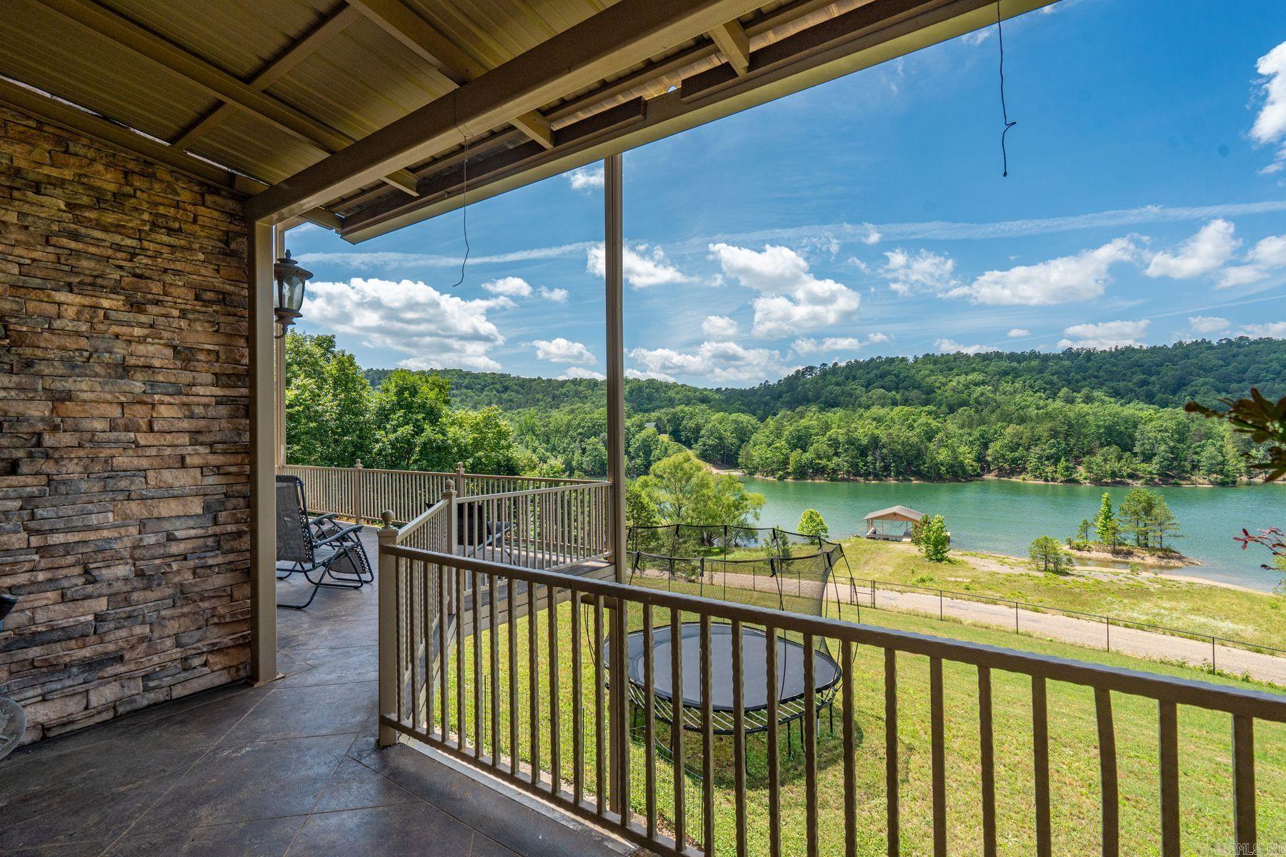 754 Peaceful Valley Road