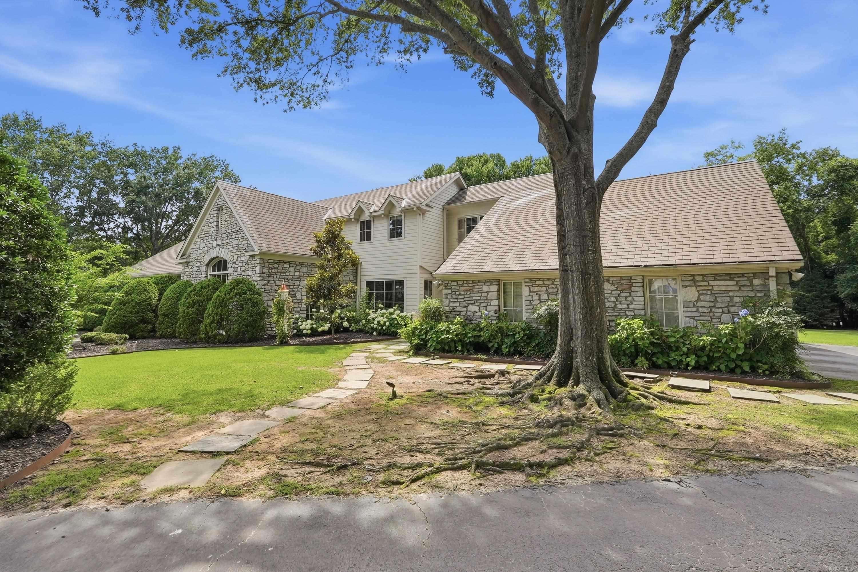 2590 Adamsbrooke Drive