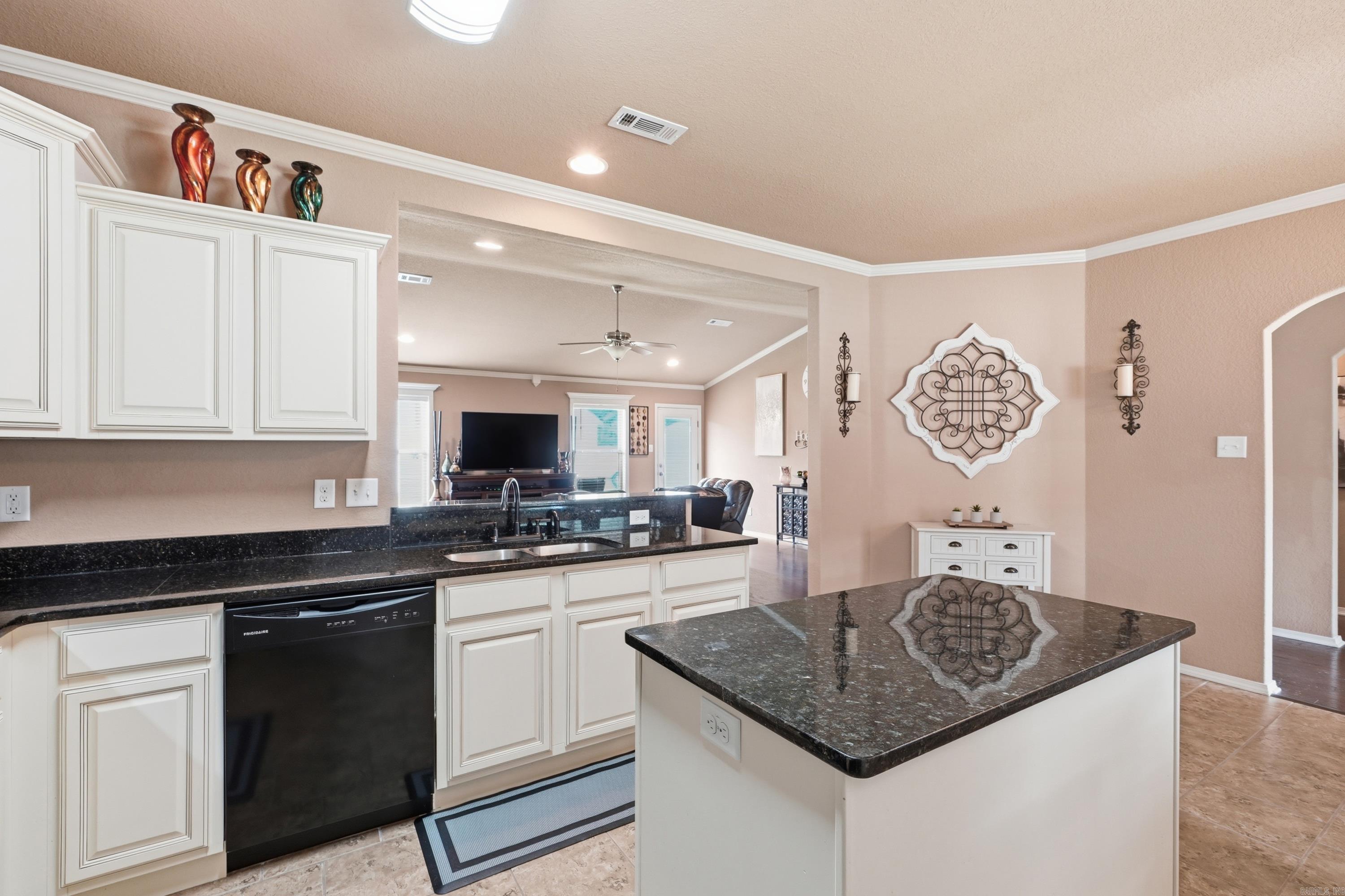 1107 Crossing Loop